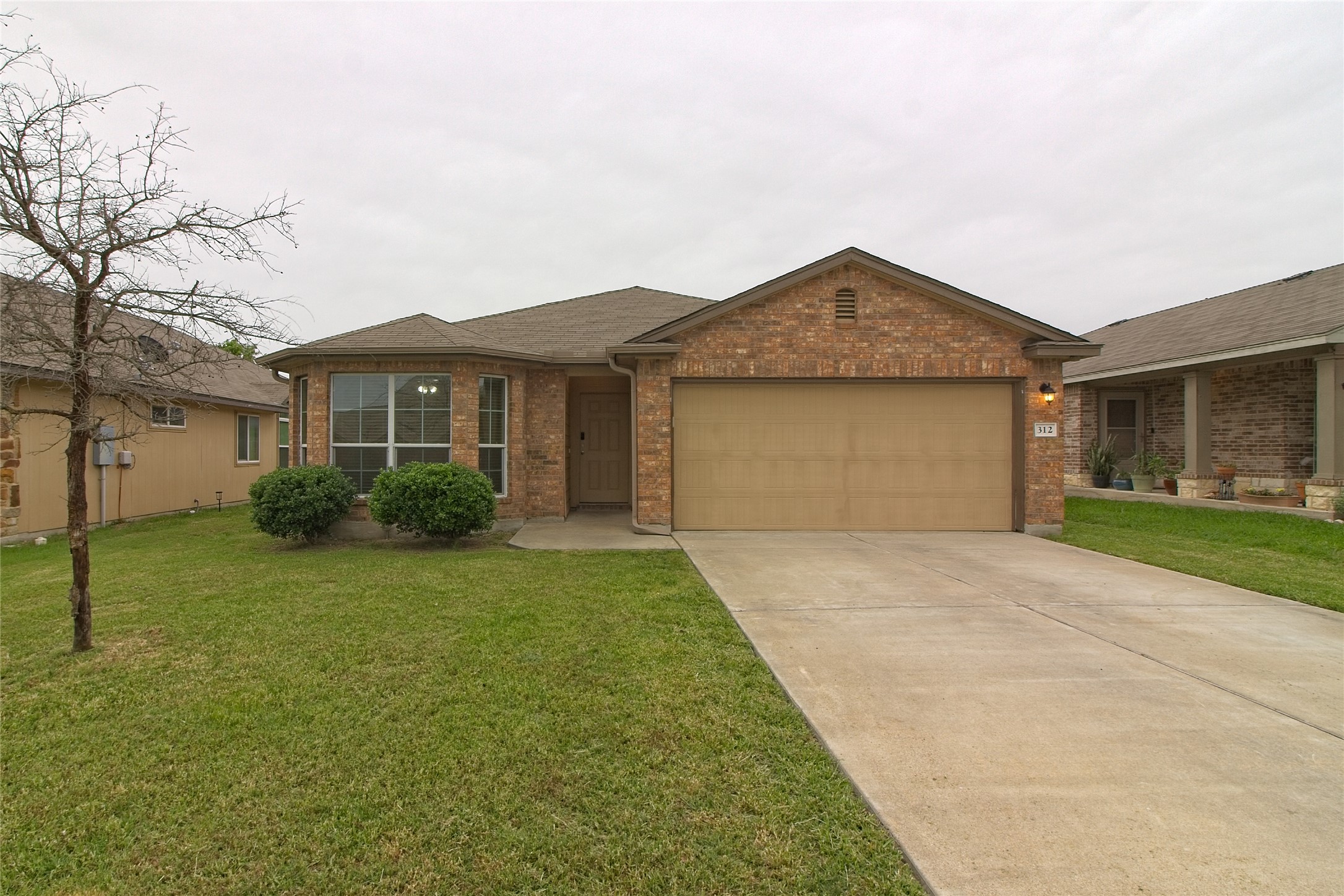 312 Foster Ln — photo