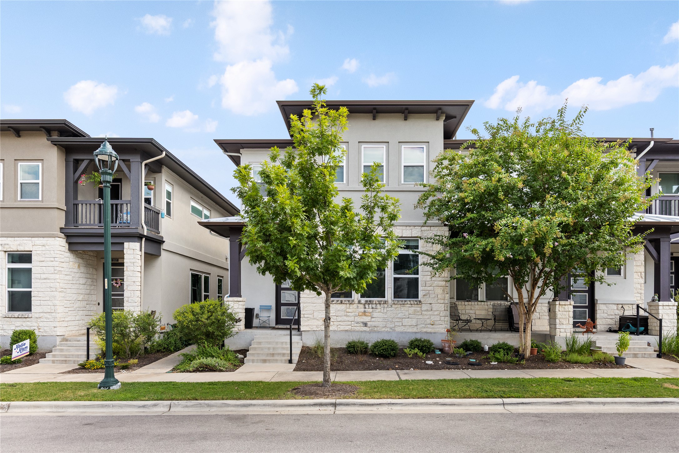 2515 Robert Browning St — photo