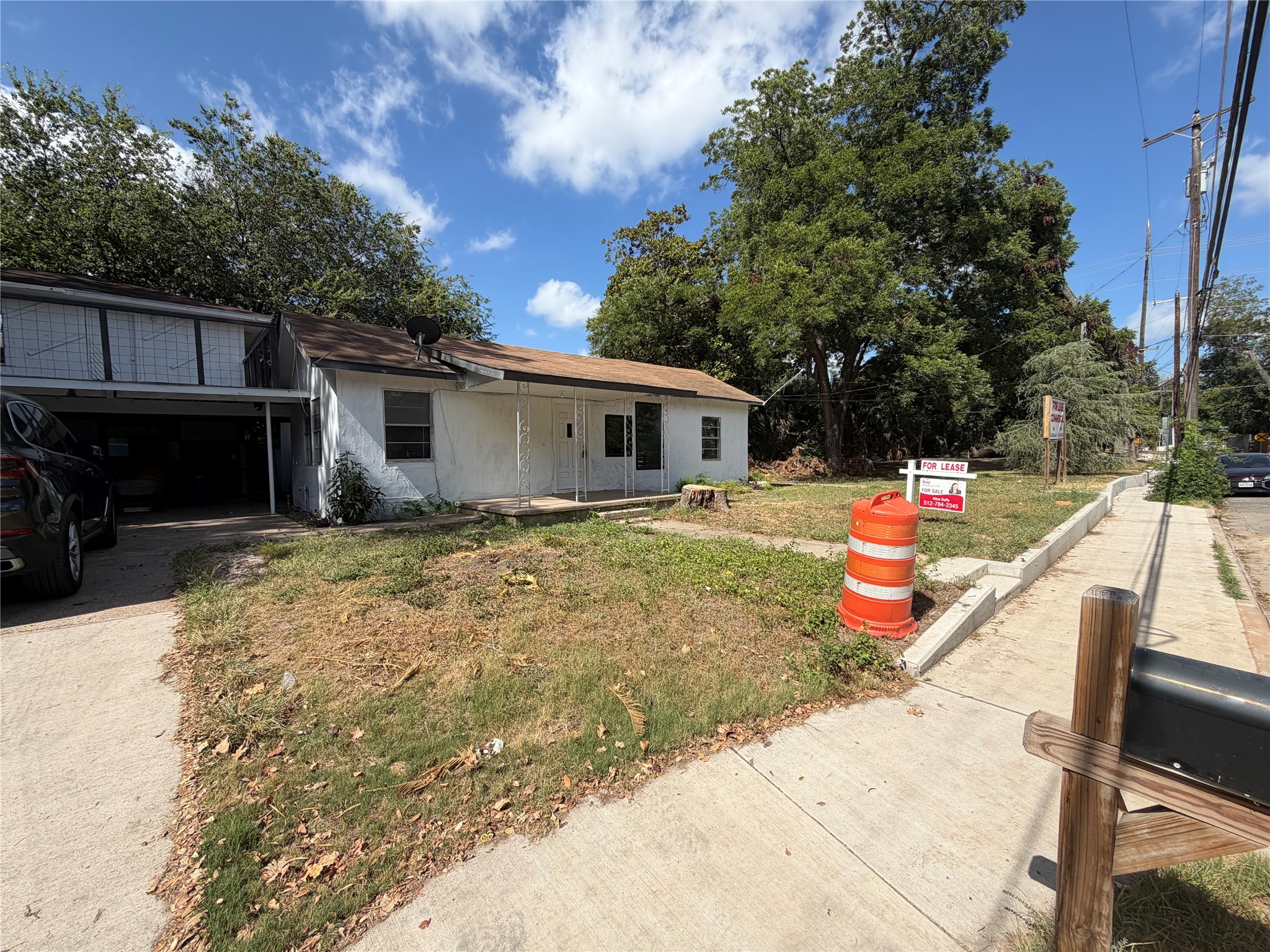 3213 Gonzales St — photo