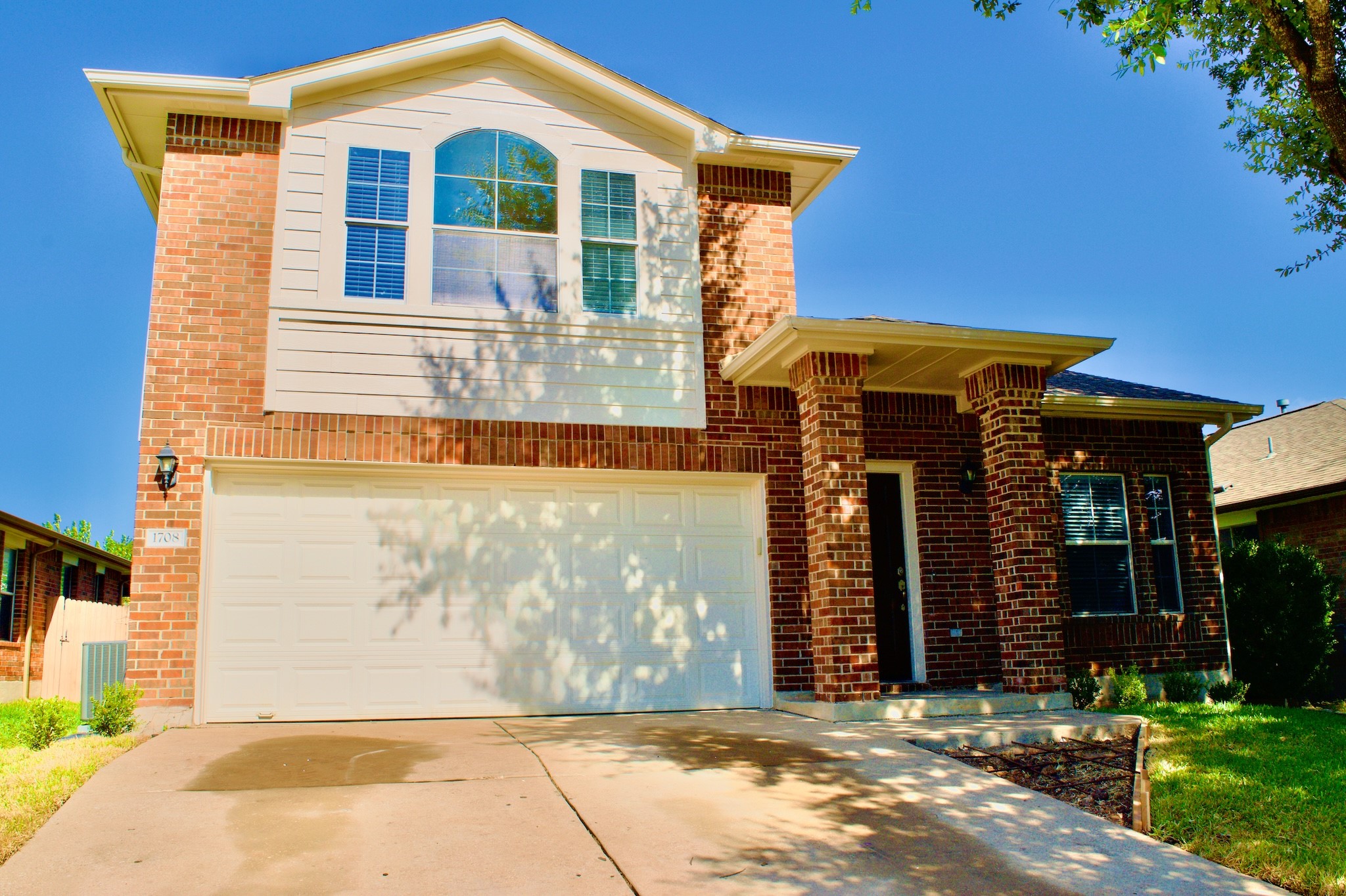 1708 Darjeeling Dr — photo