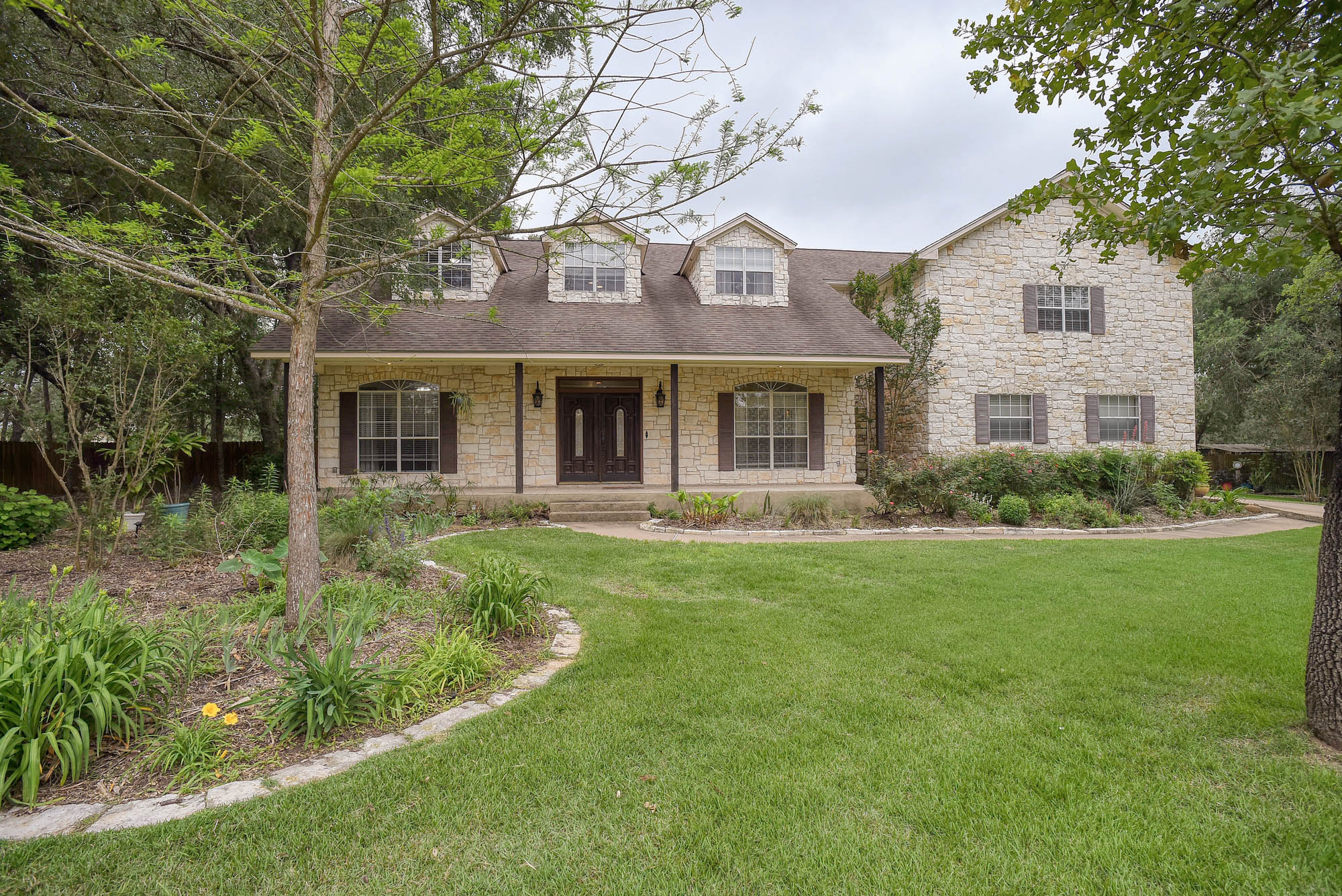 147 Spring Mdw — photo