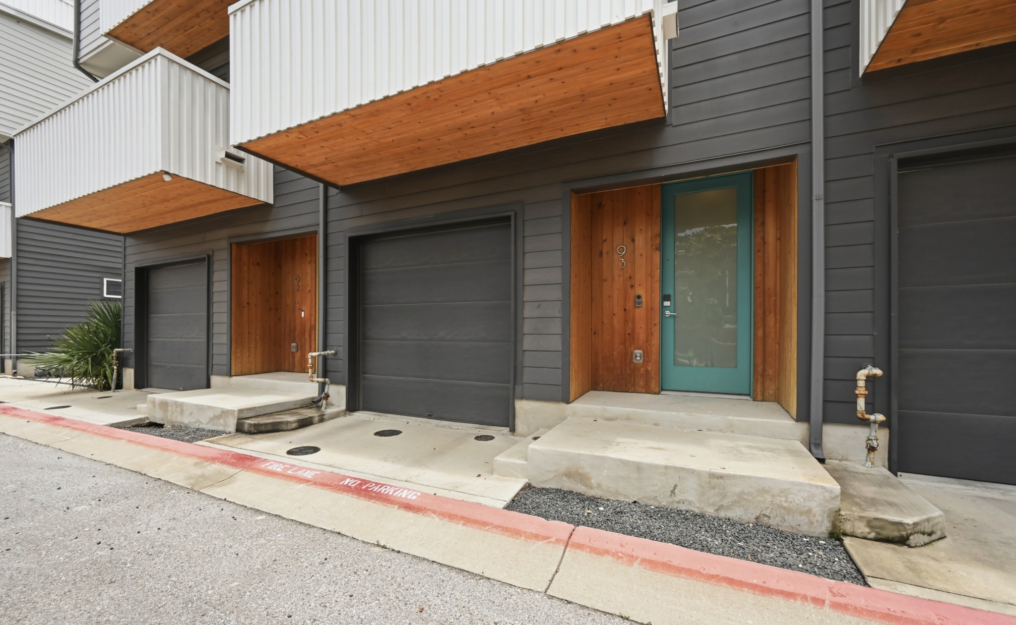 814 N. Bluff Dr 93 — photo