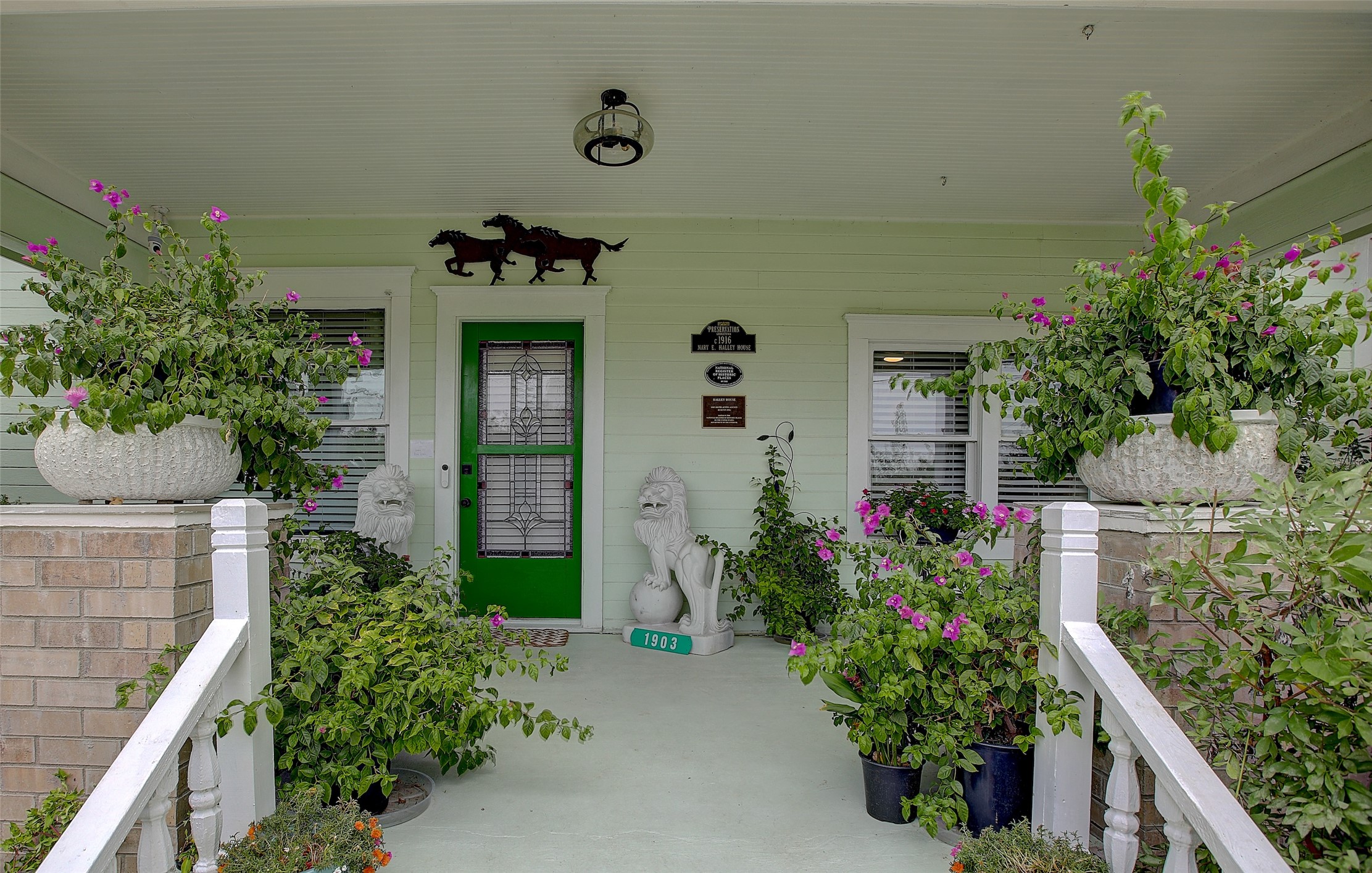 1903 S Austin Ave — photo