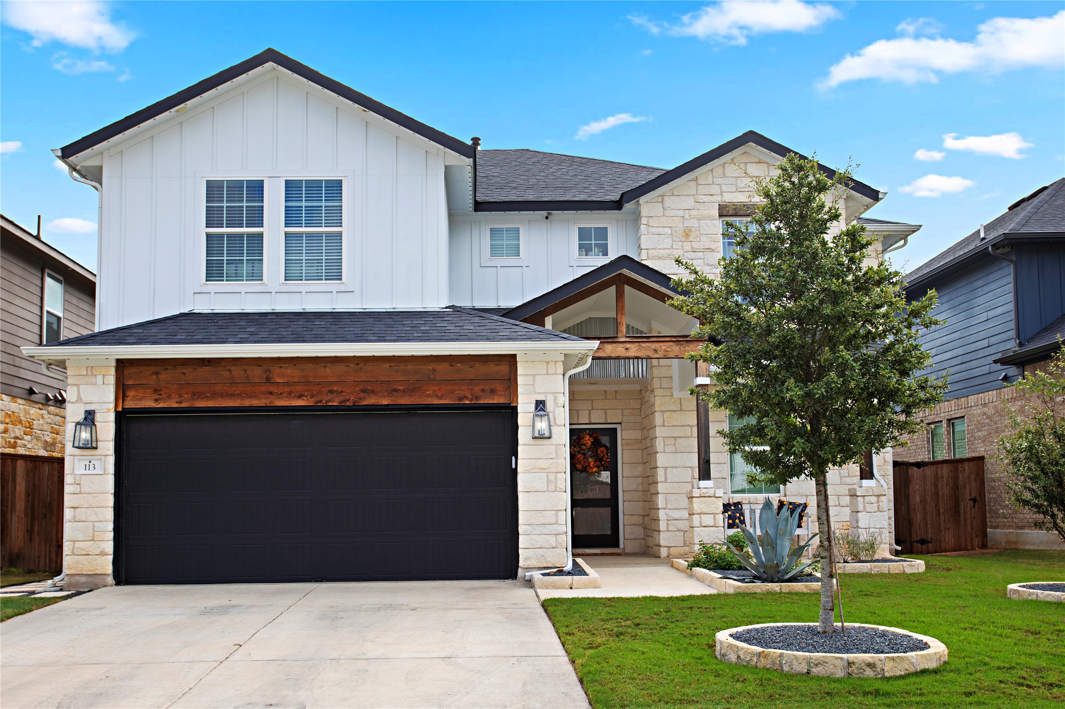 113 Azalea Springs Rd — photo