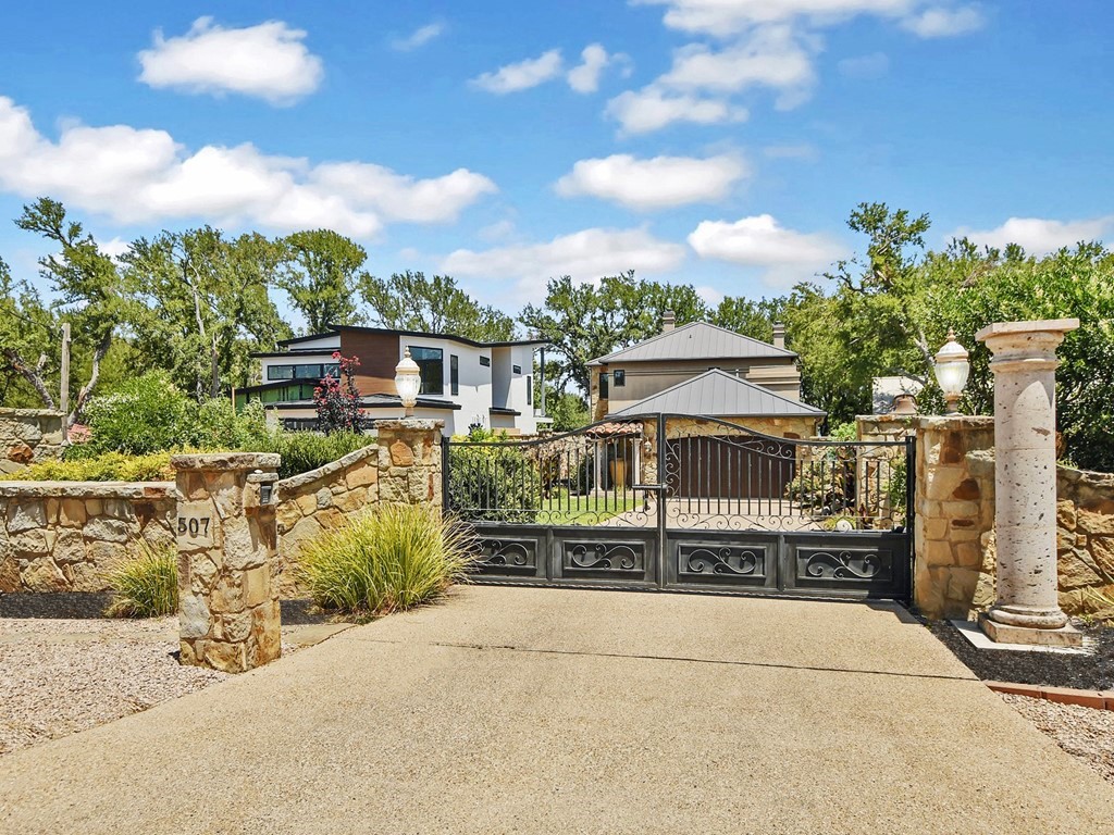 507 Sandy Mountain Dr — photo