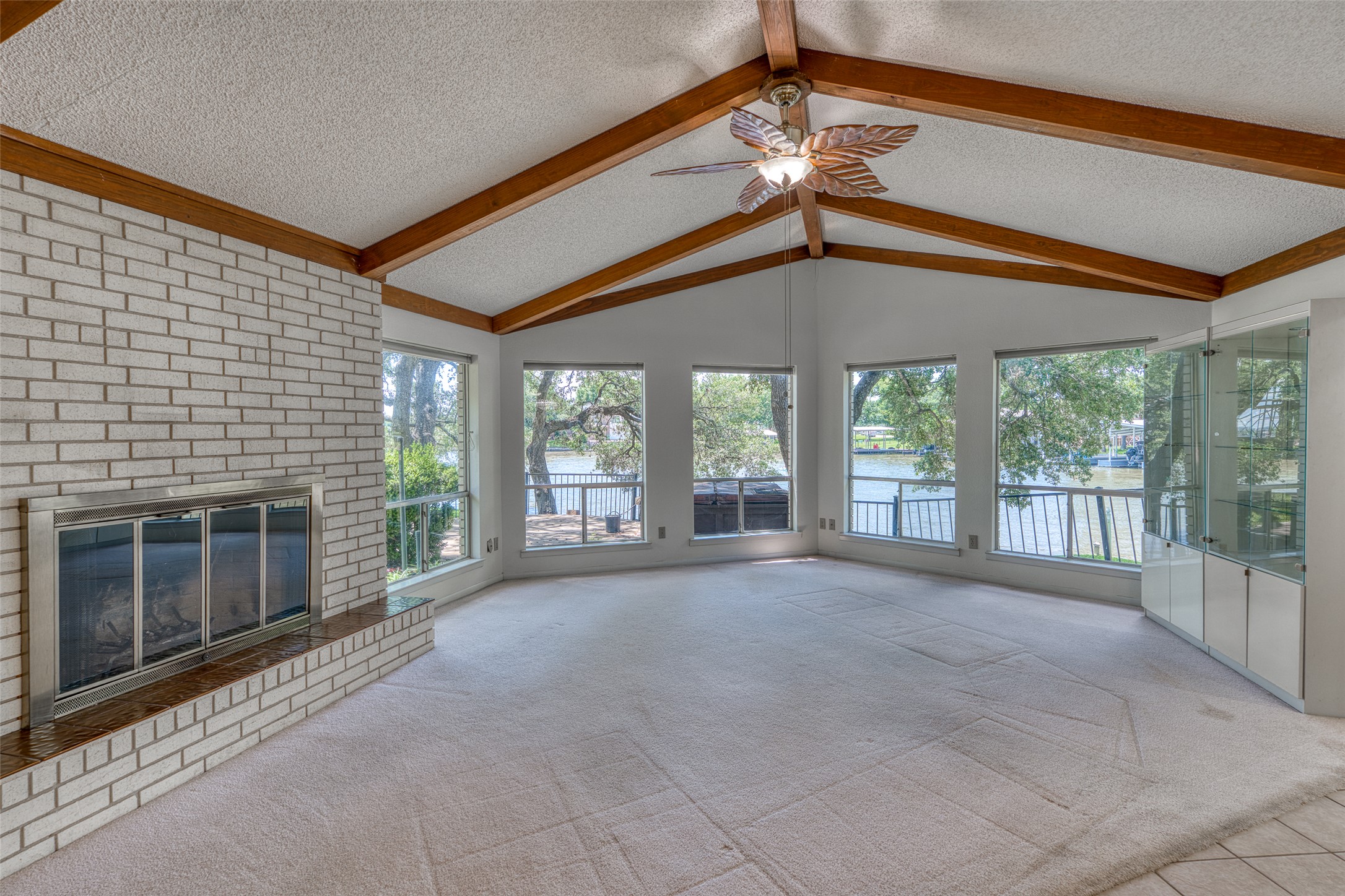 104 Bluebird Ln — photo