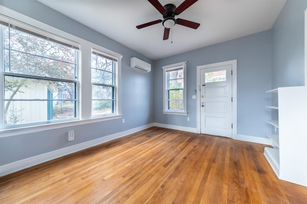 3111 Grooms St Unit C — photo