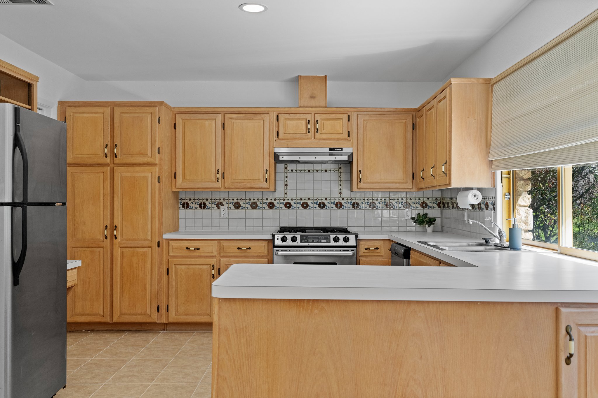 11601 Eubank Drive, Austin, TX 78758 — photo 3