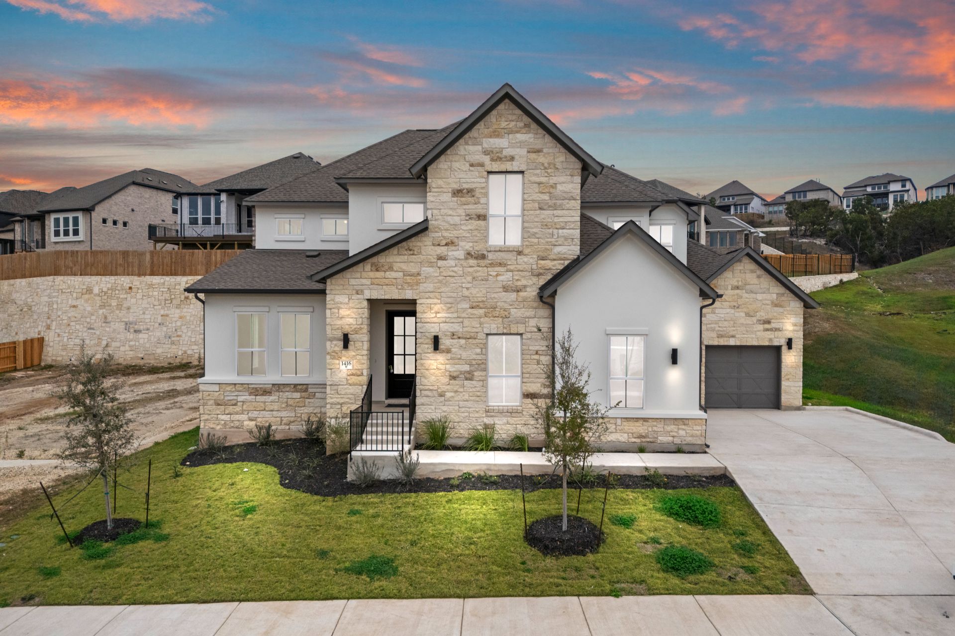 1627 Starry Night Ln — photo