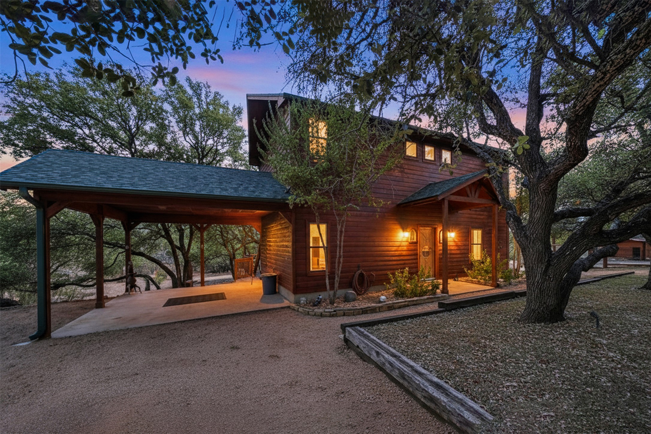 601 Echo Dr — photo