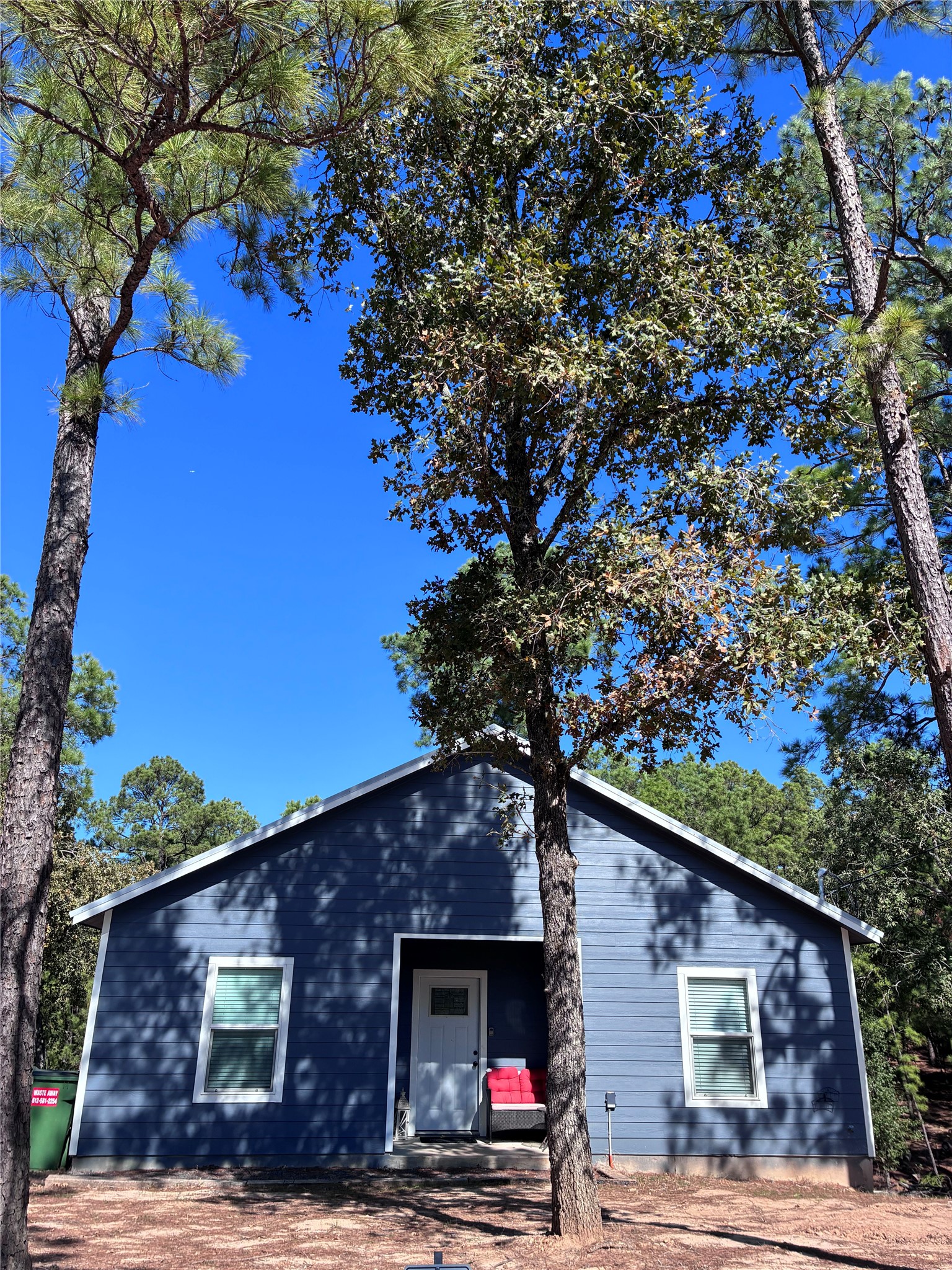 1135 Red Fox Rd — photo