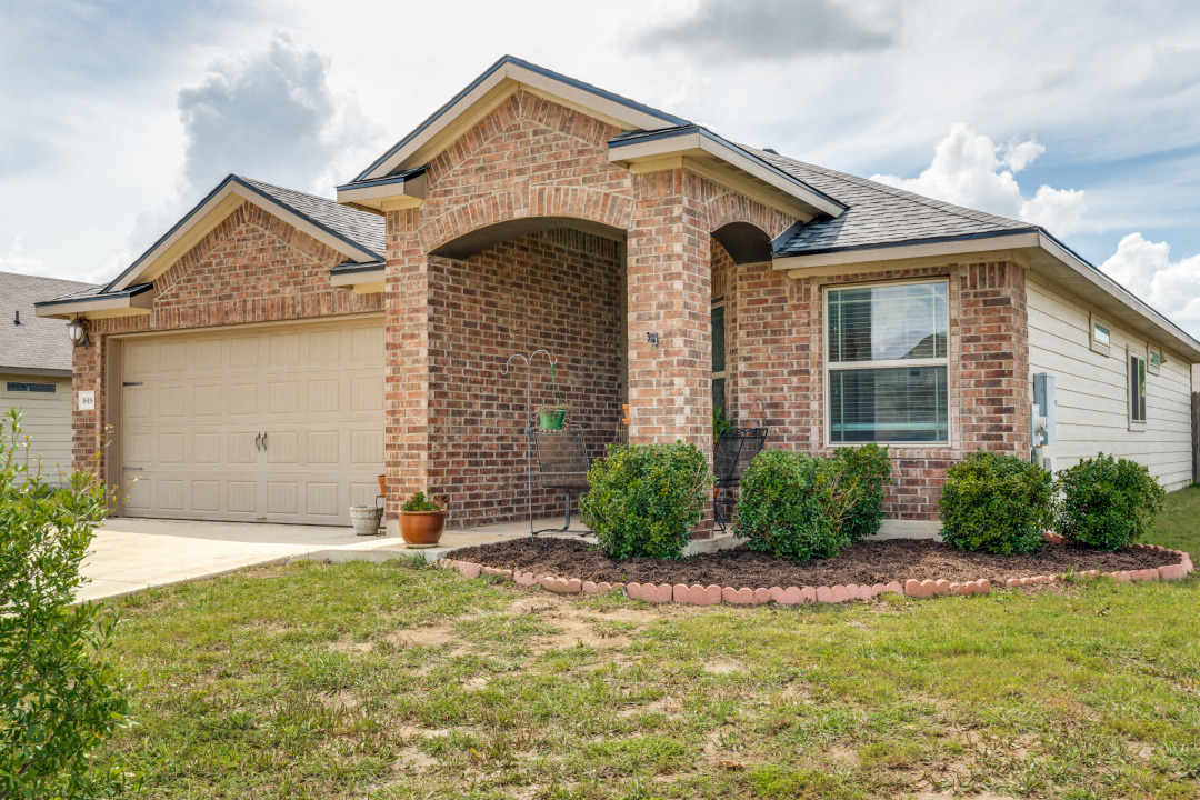 1618 Woodlands Dr — photo