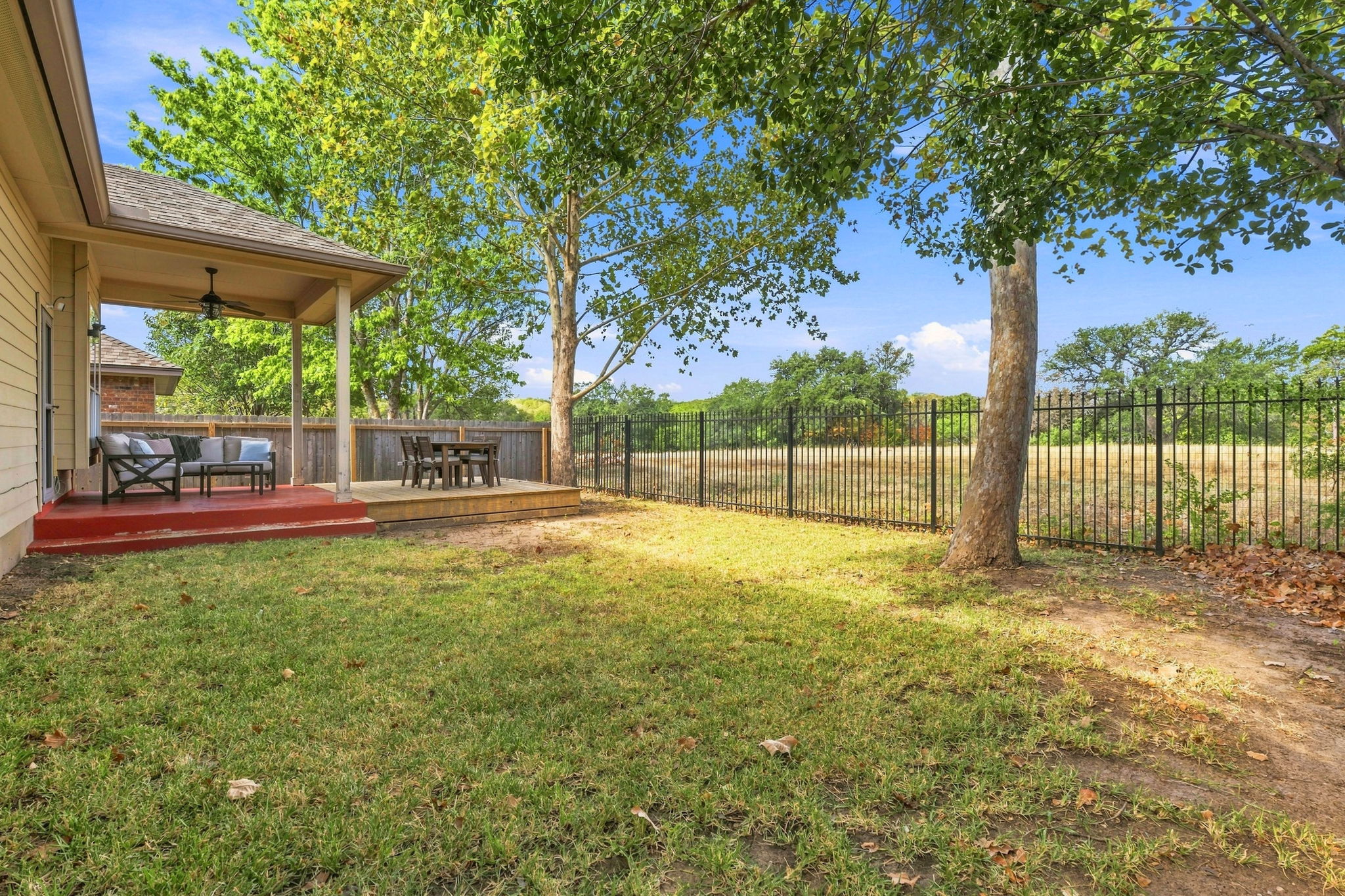 10416 Big Thicket Dr — photo