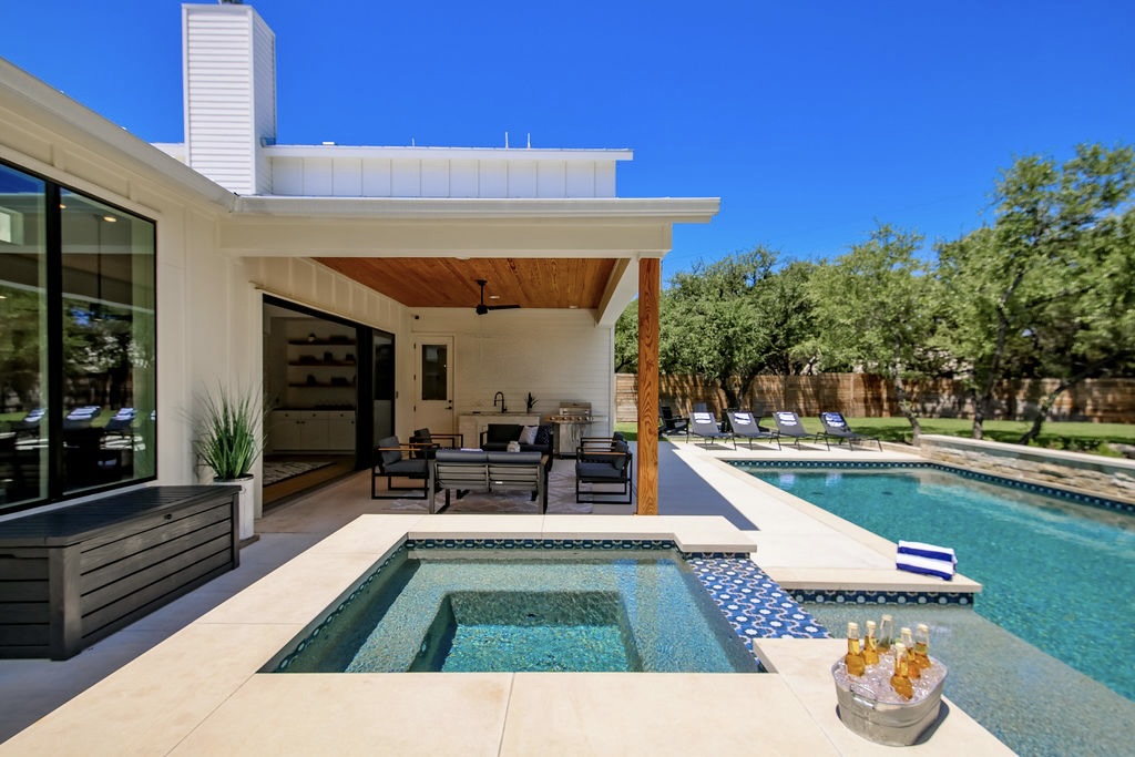 10206 Aqua Azul Ct — photo