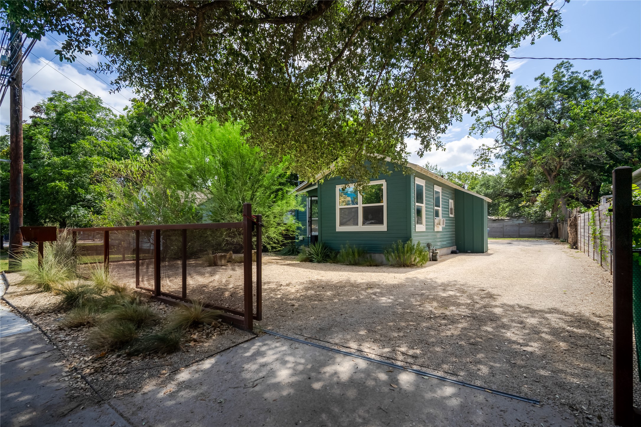 719 Springdale Rd — photo