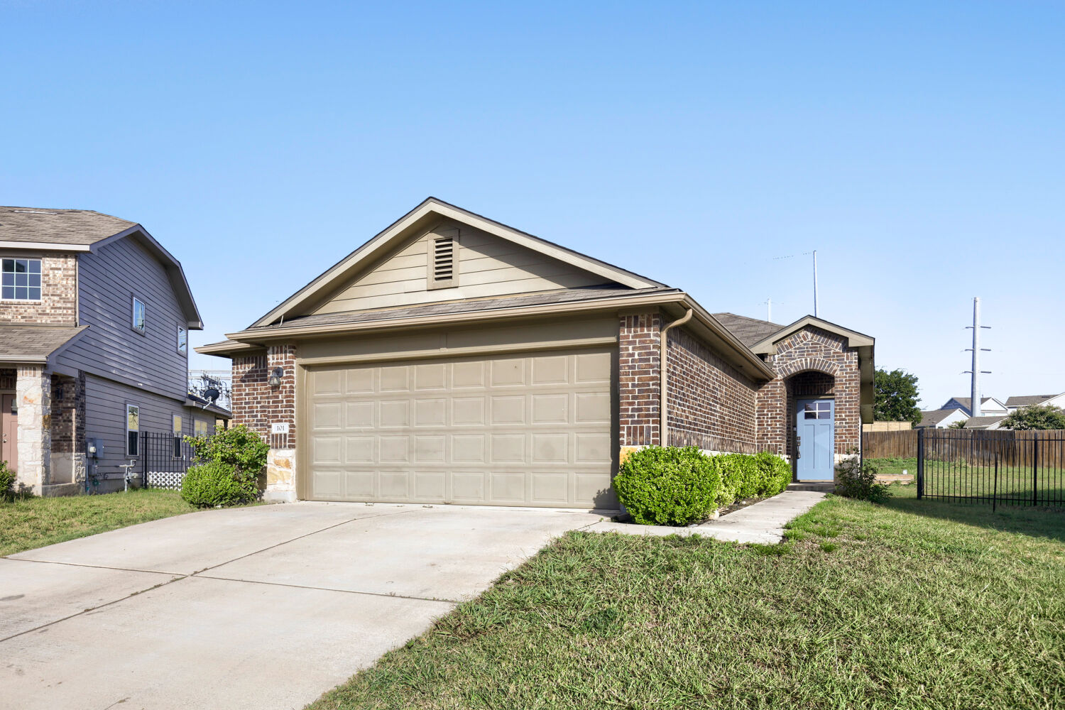 101 Blue Sage Dr — photo