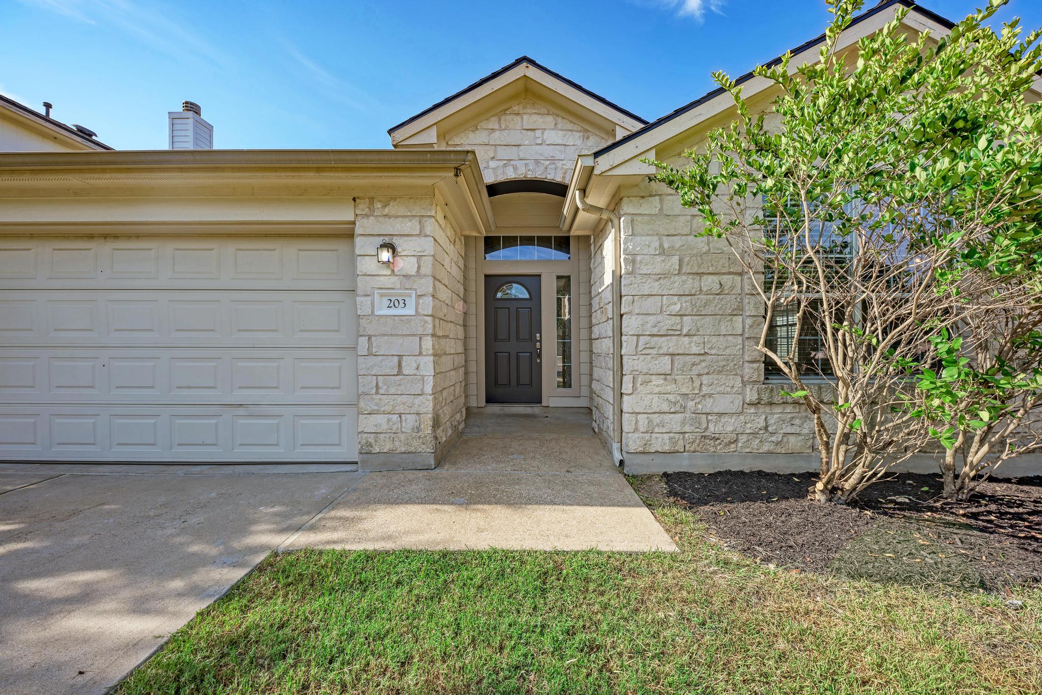 203 Newport Landing Pl — photo