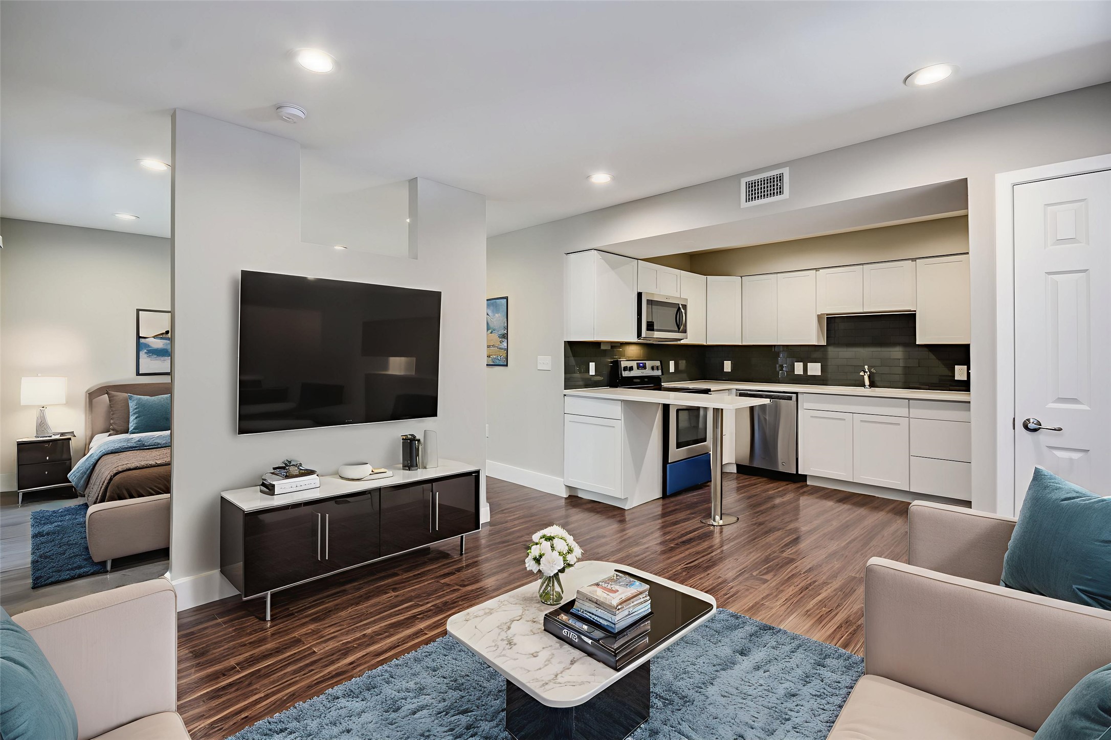 935 La Posada Dr 142 — photo
