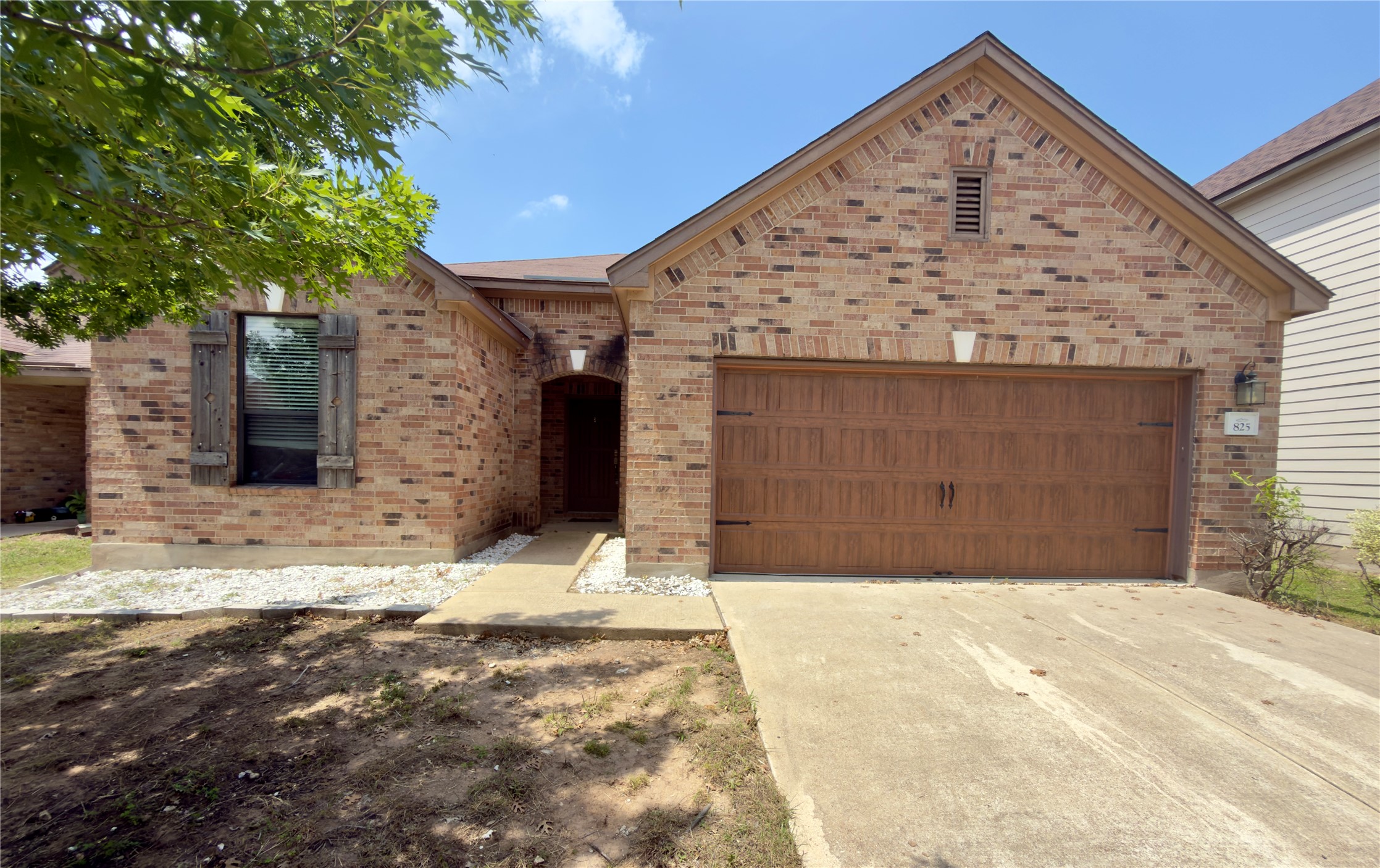 825 Watson Way — photo