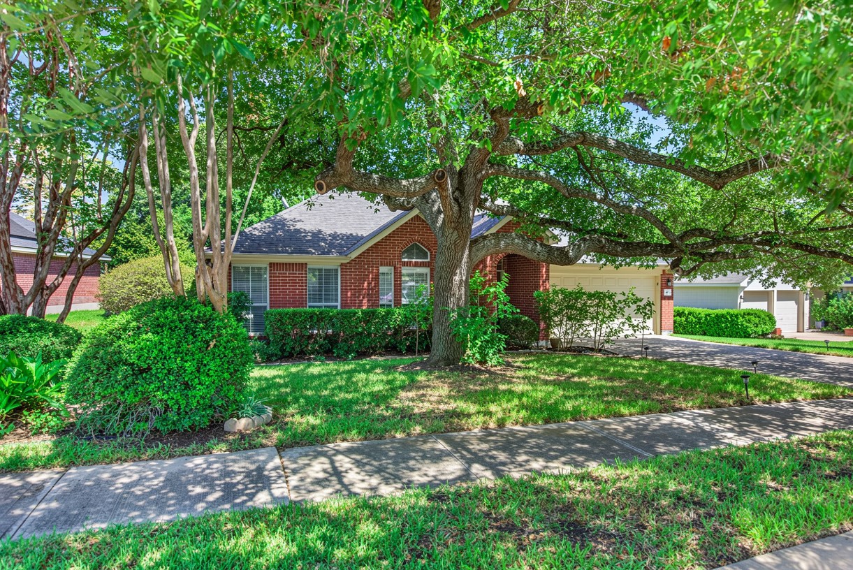 1402 Club Chase Dr — photo