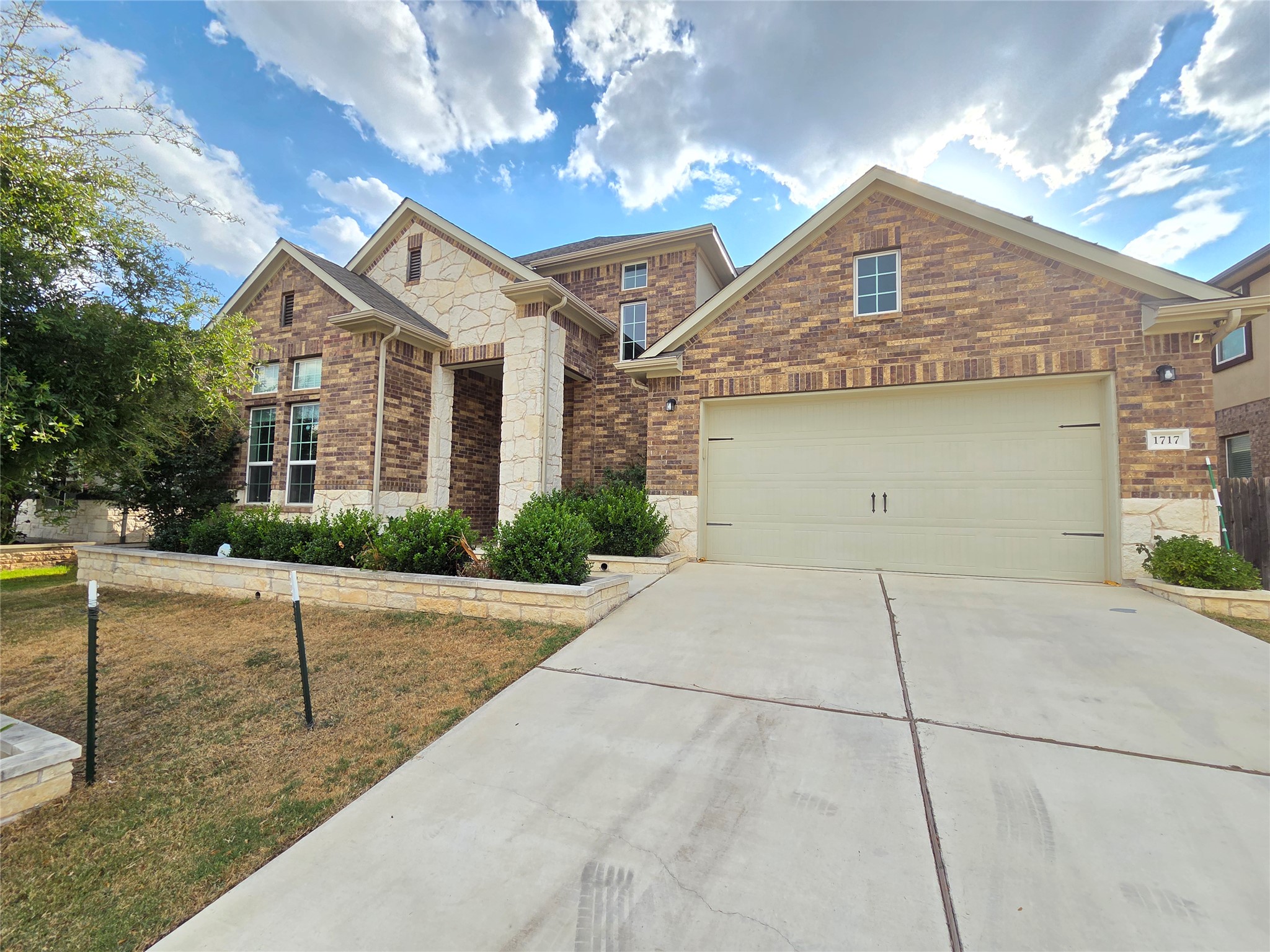 1717 Navajo Song Ln — photo