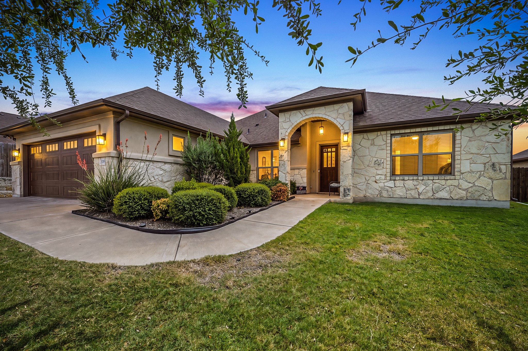 608 Jake Dr — photo