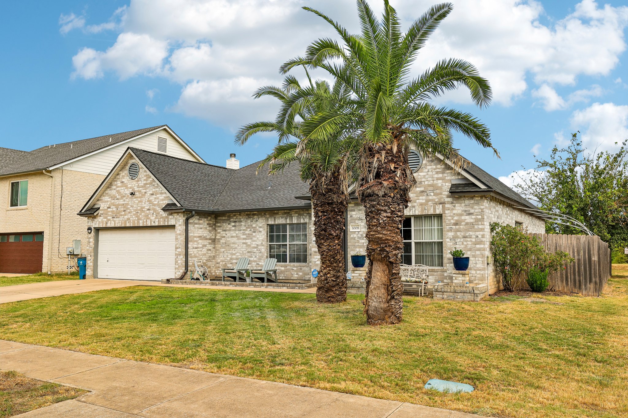 1008 Statler Bend Dr — photo