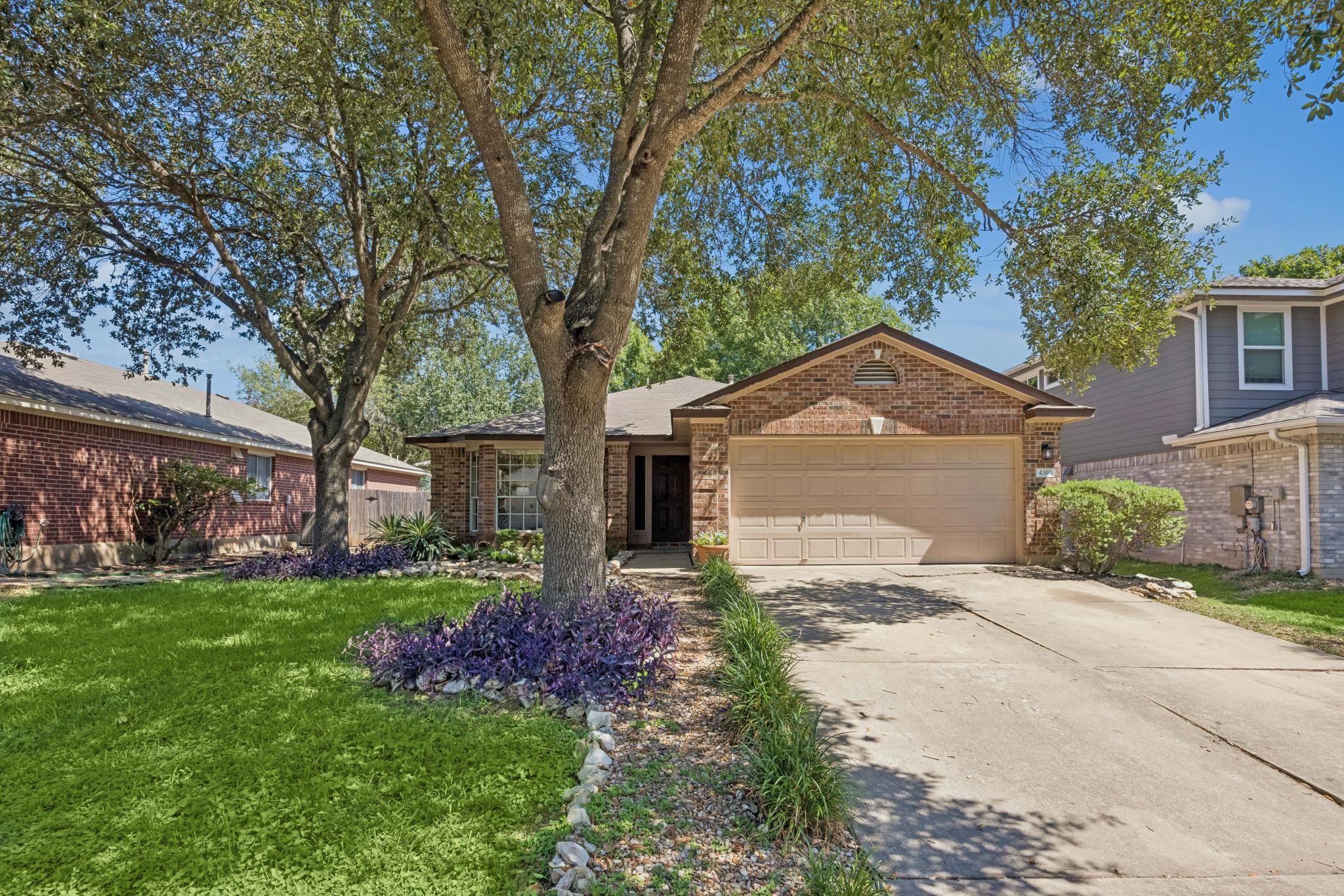 4316 Companeros Way — photo