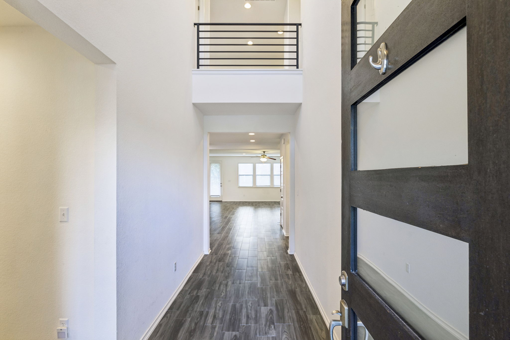 1432 Morning View Road, Georgetown, TX 78628 — photo 2