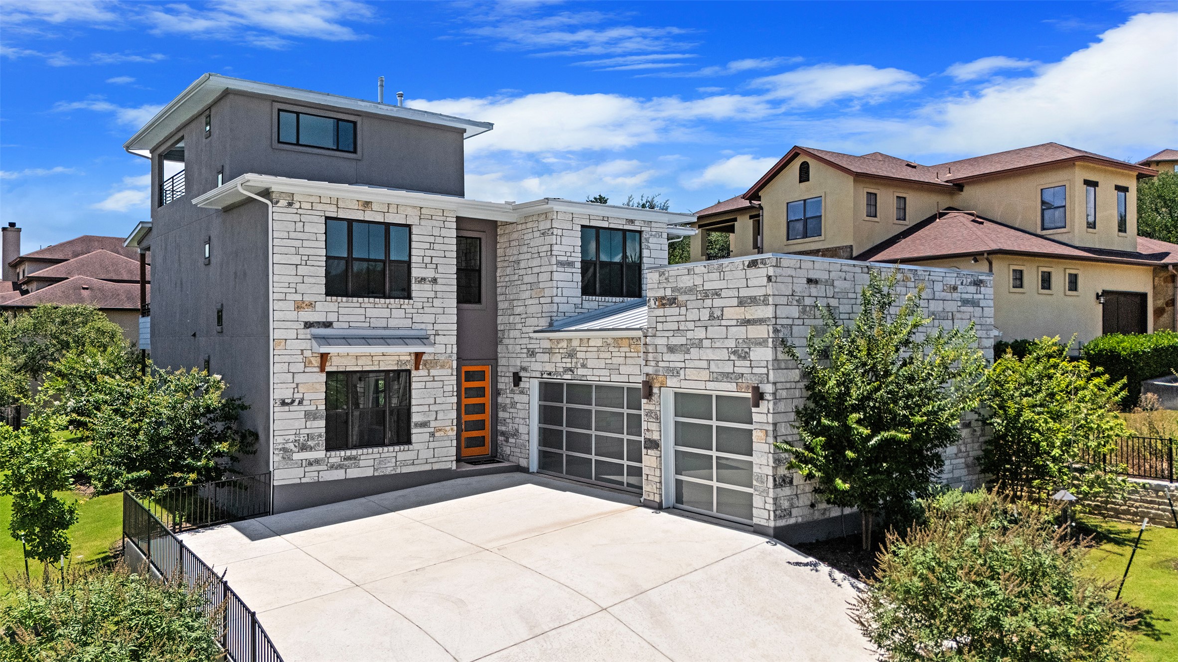 15087 Dorothy Dr — photo