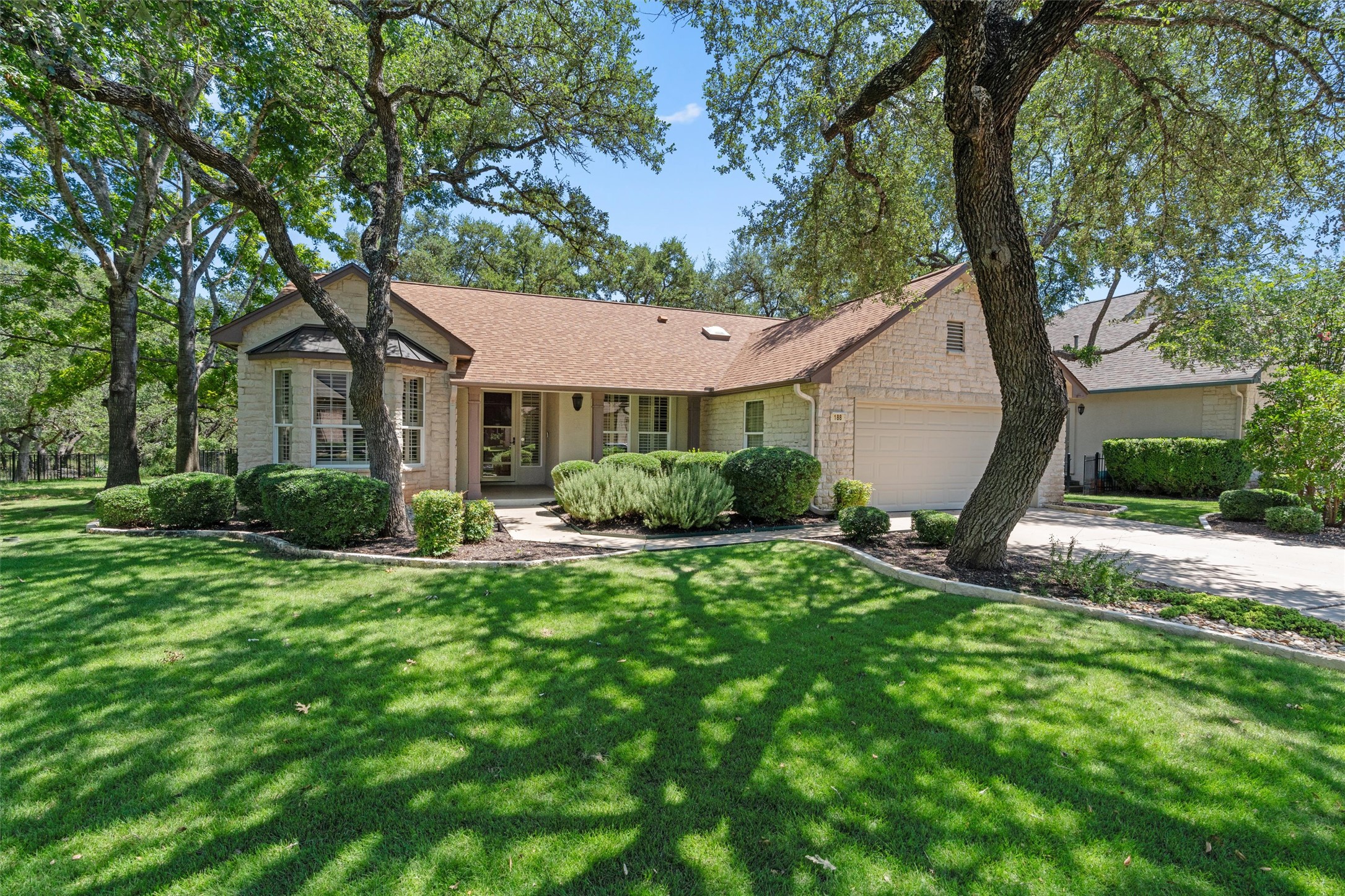 188 Trail Rider Way, Georgetown, TX 78633 — photo 2