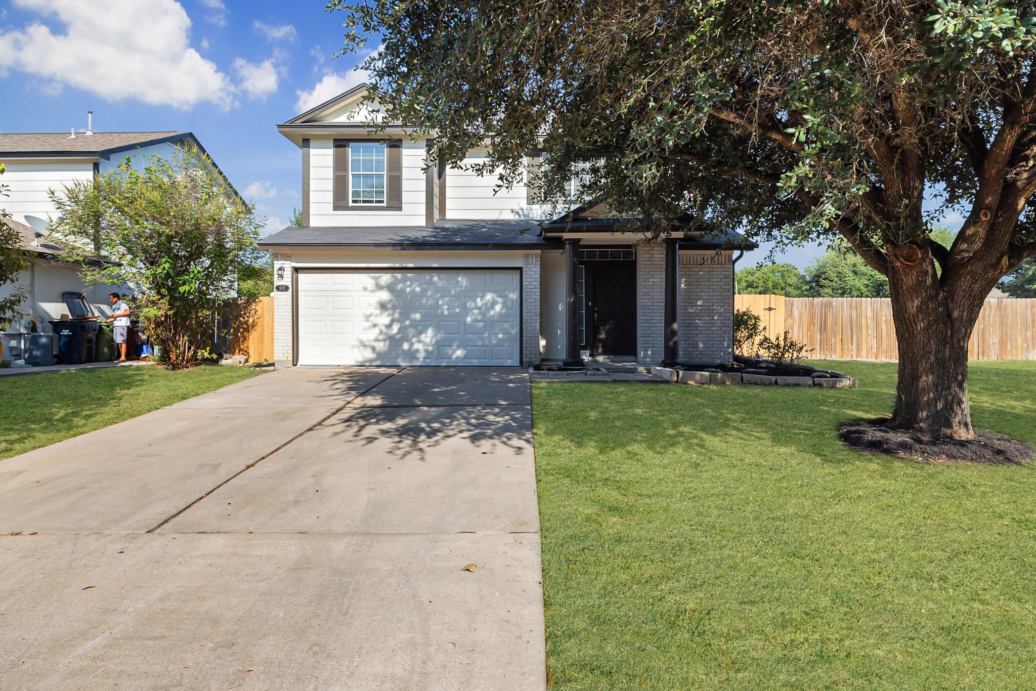 502 Garrett Ct — photo
