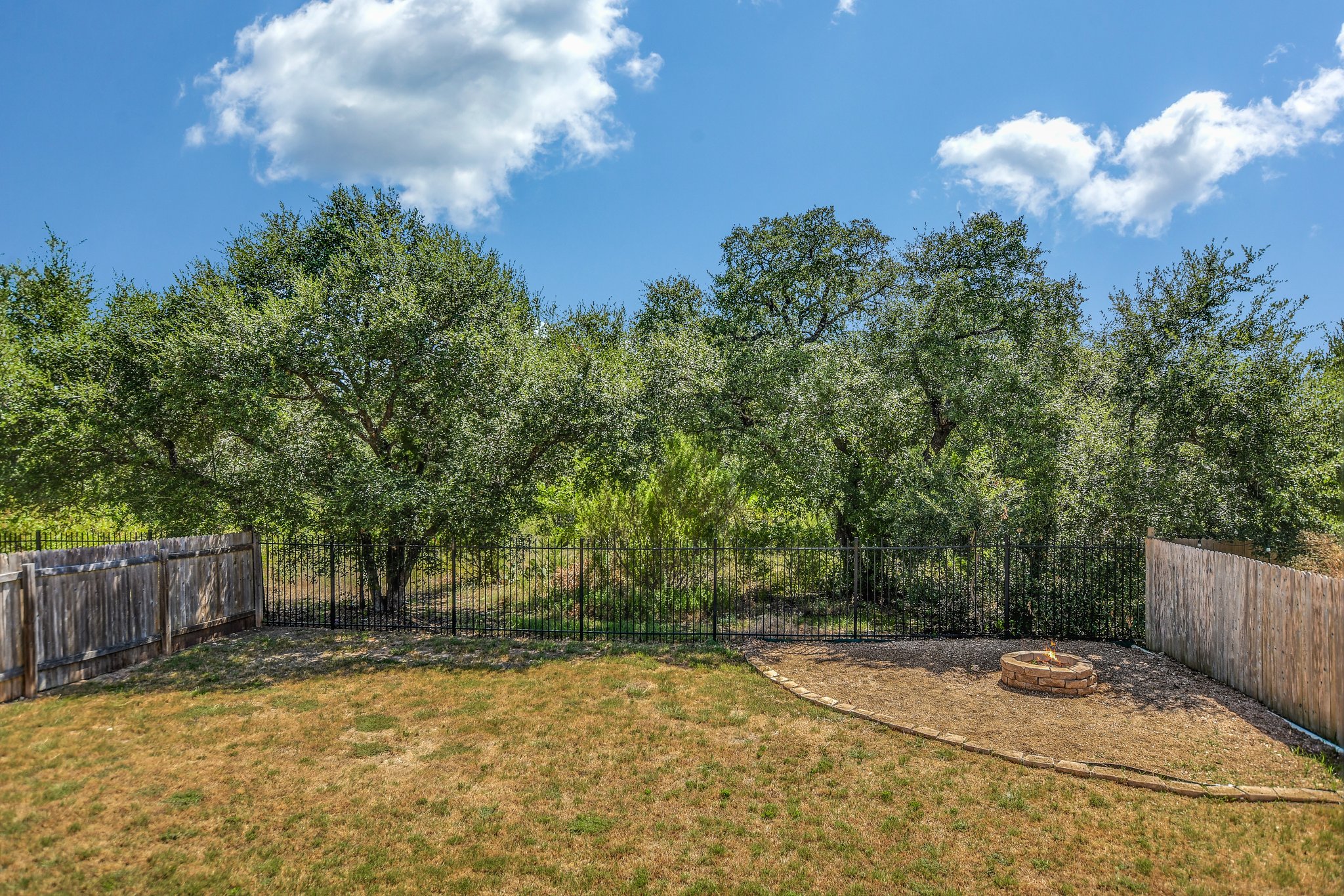 408 Red Matador Ln — photo