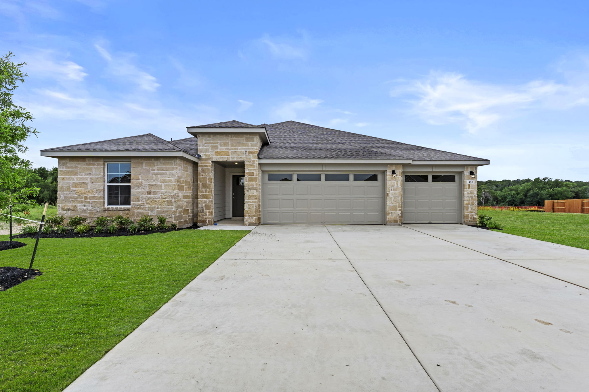 253 Rivers Edge Dr — photo
