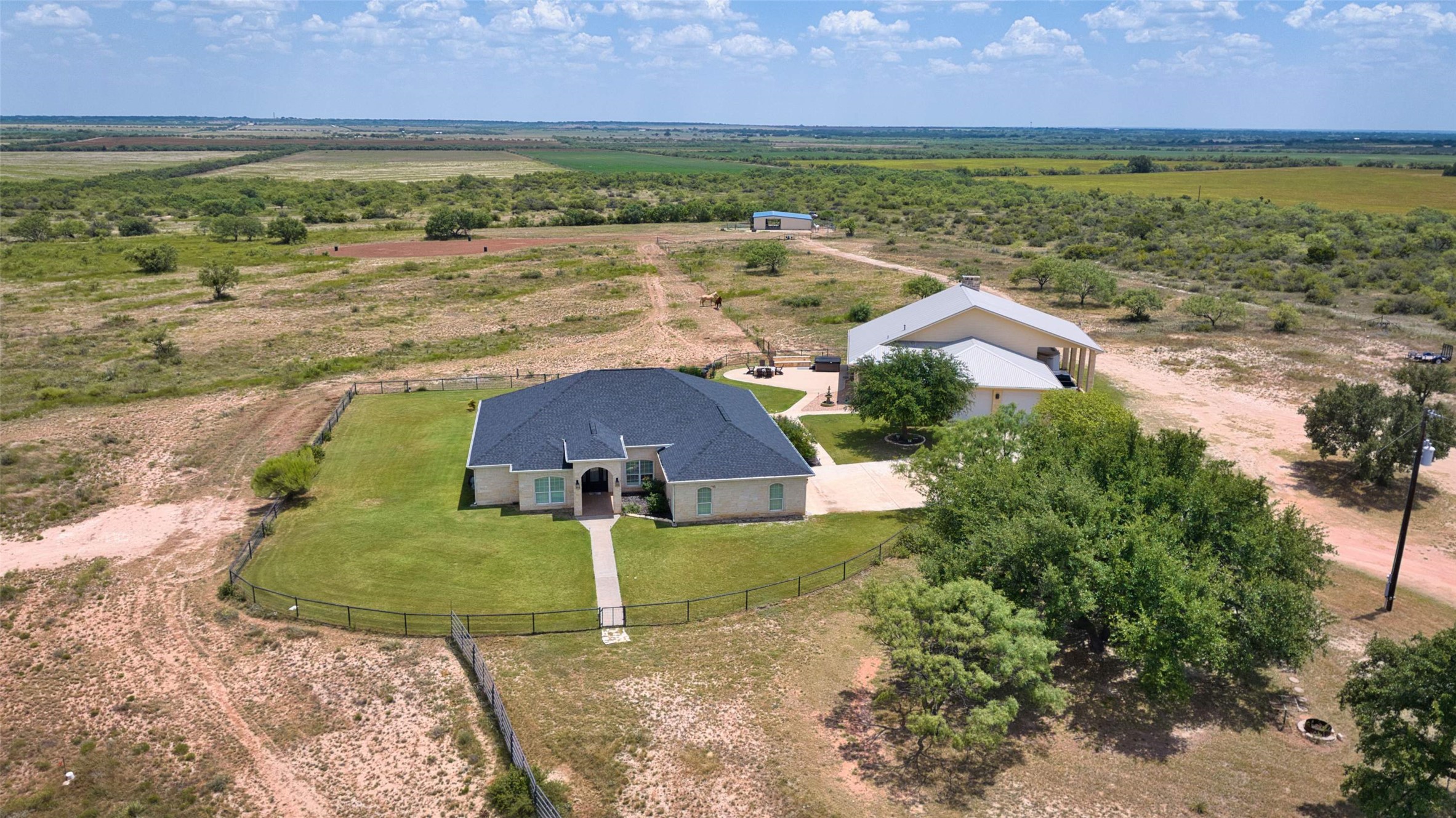 1456 N US Highway 283 — photo
