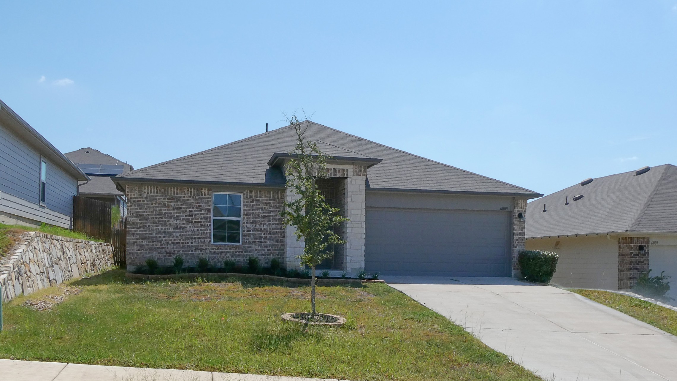 6009 Roderick Dr — photo