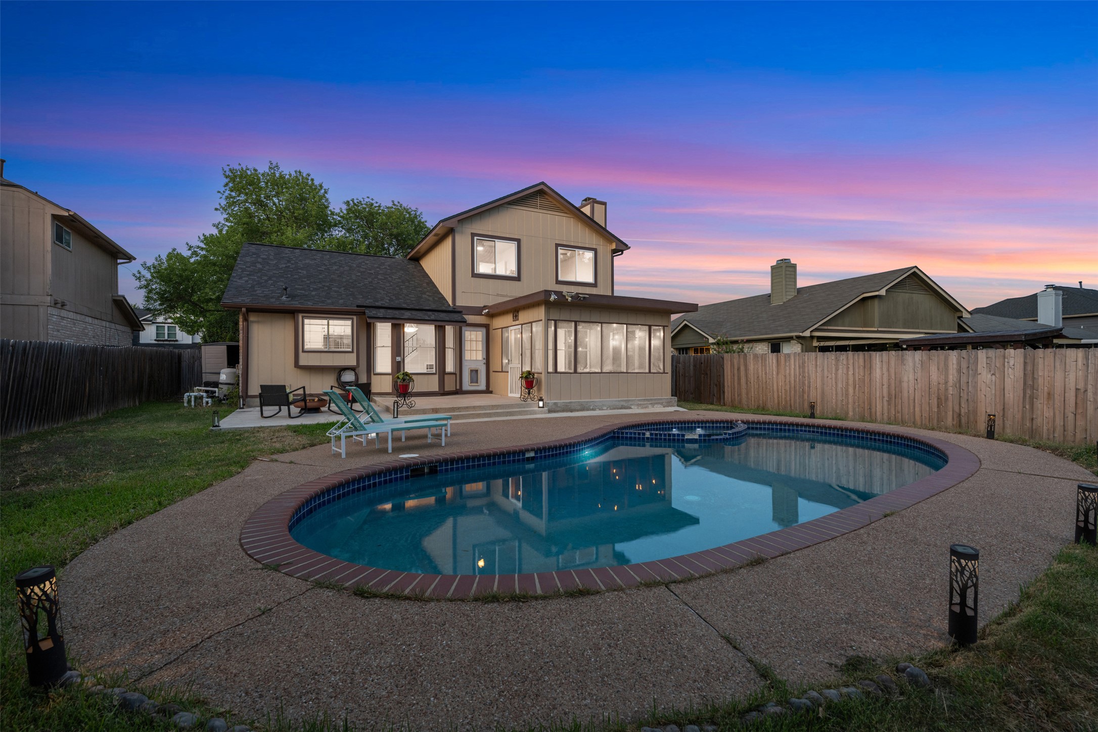 803 Brook Meadow Trl — photo