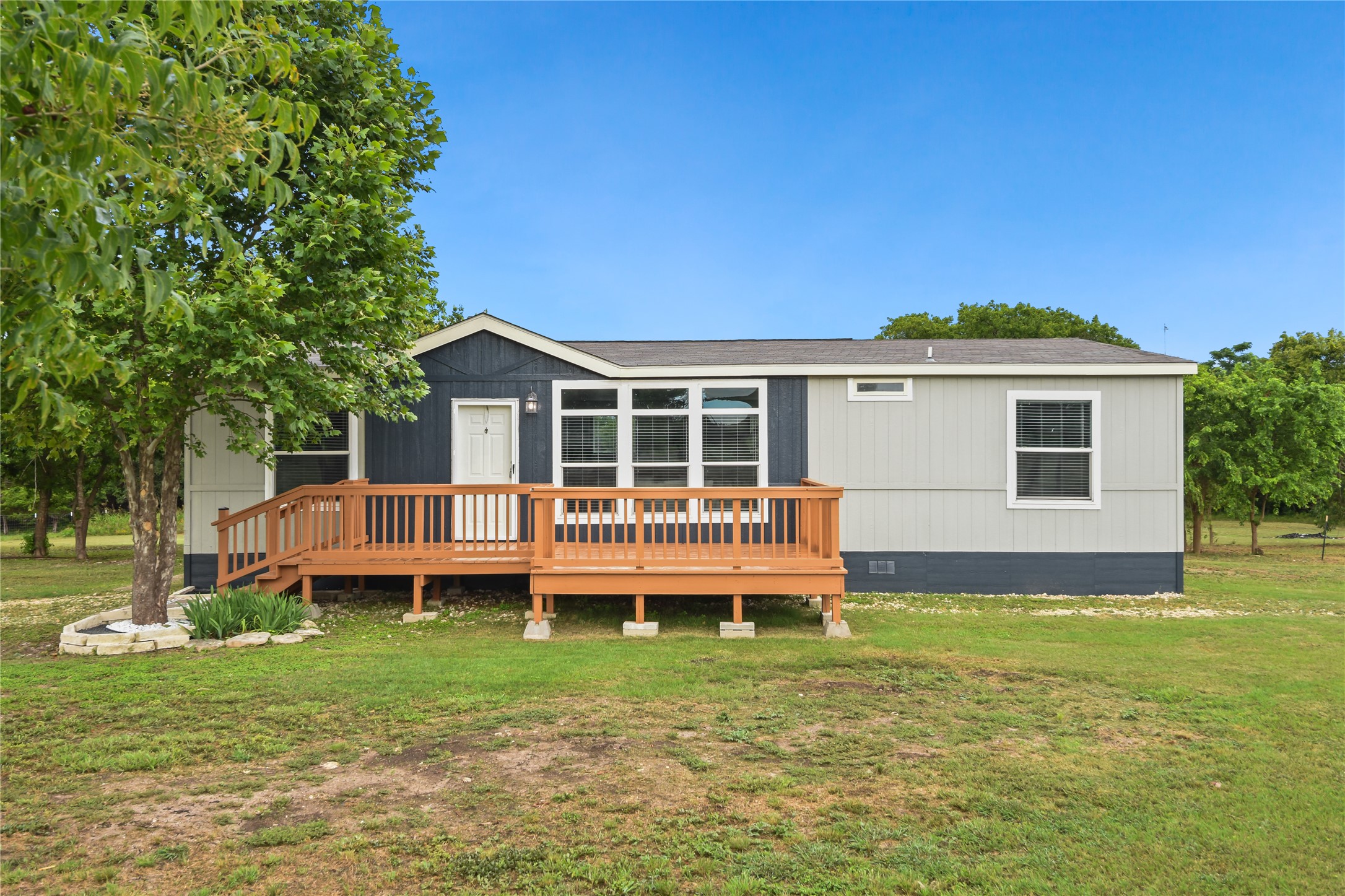 227 Misty Wood Dr — photo