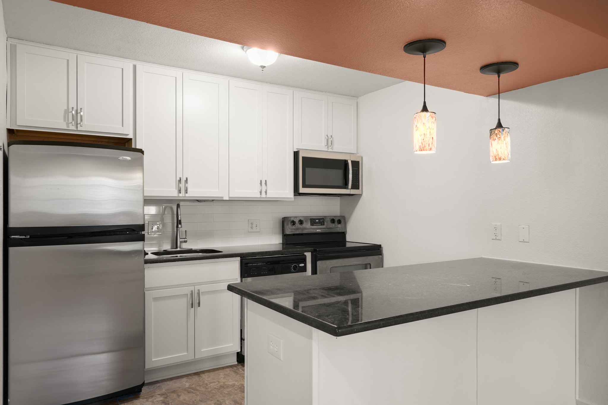 7685 Northcross Dr Unit 306 — photo