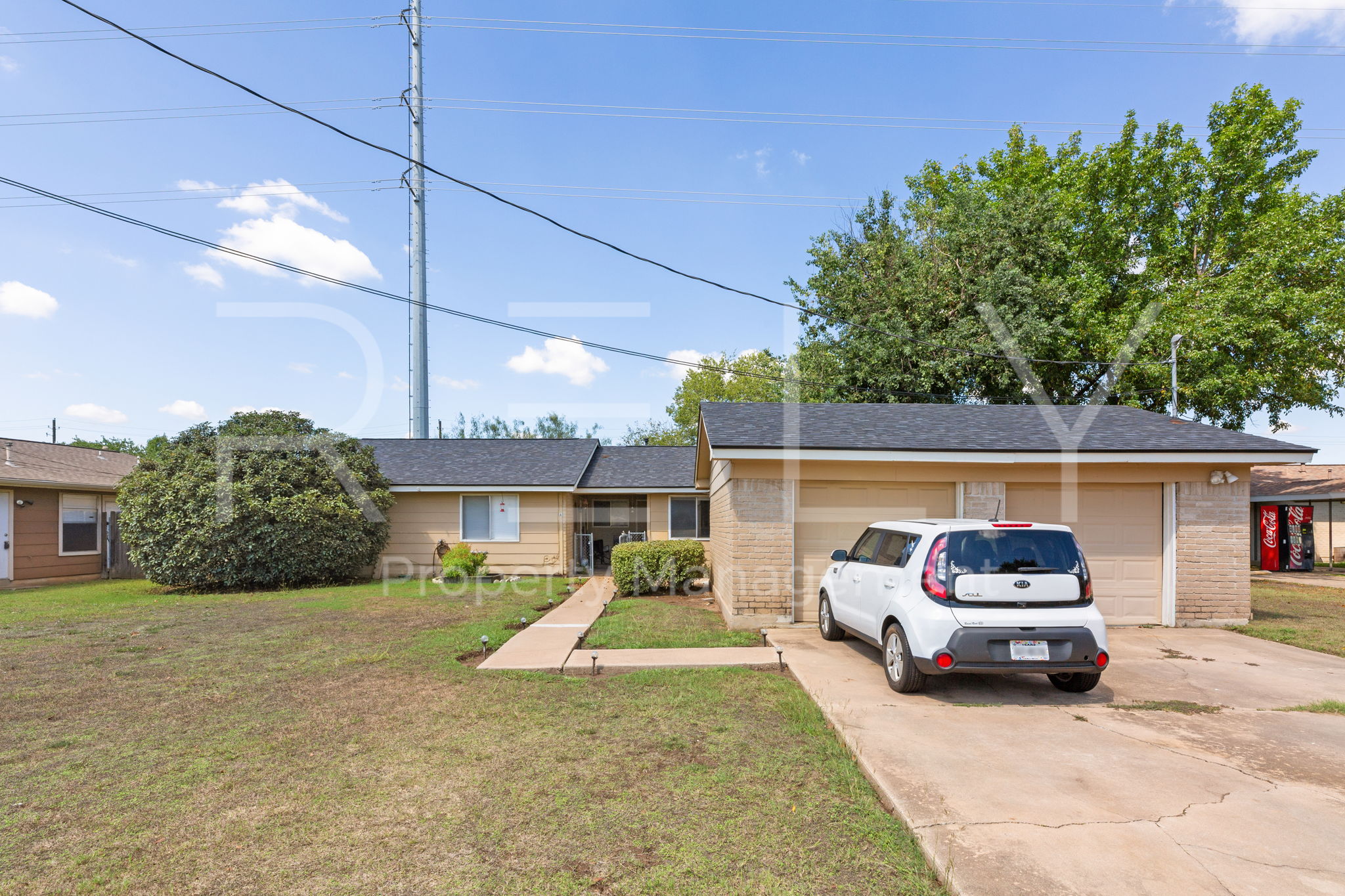 409 E Janis Drive #B, Georgetown, TX 78628 — photo 2