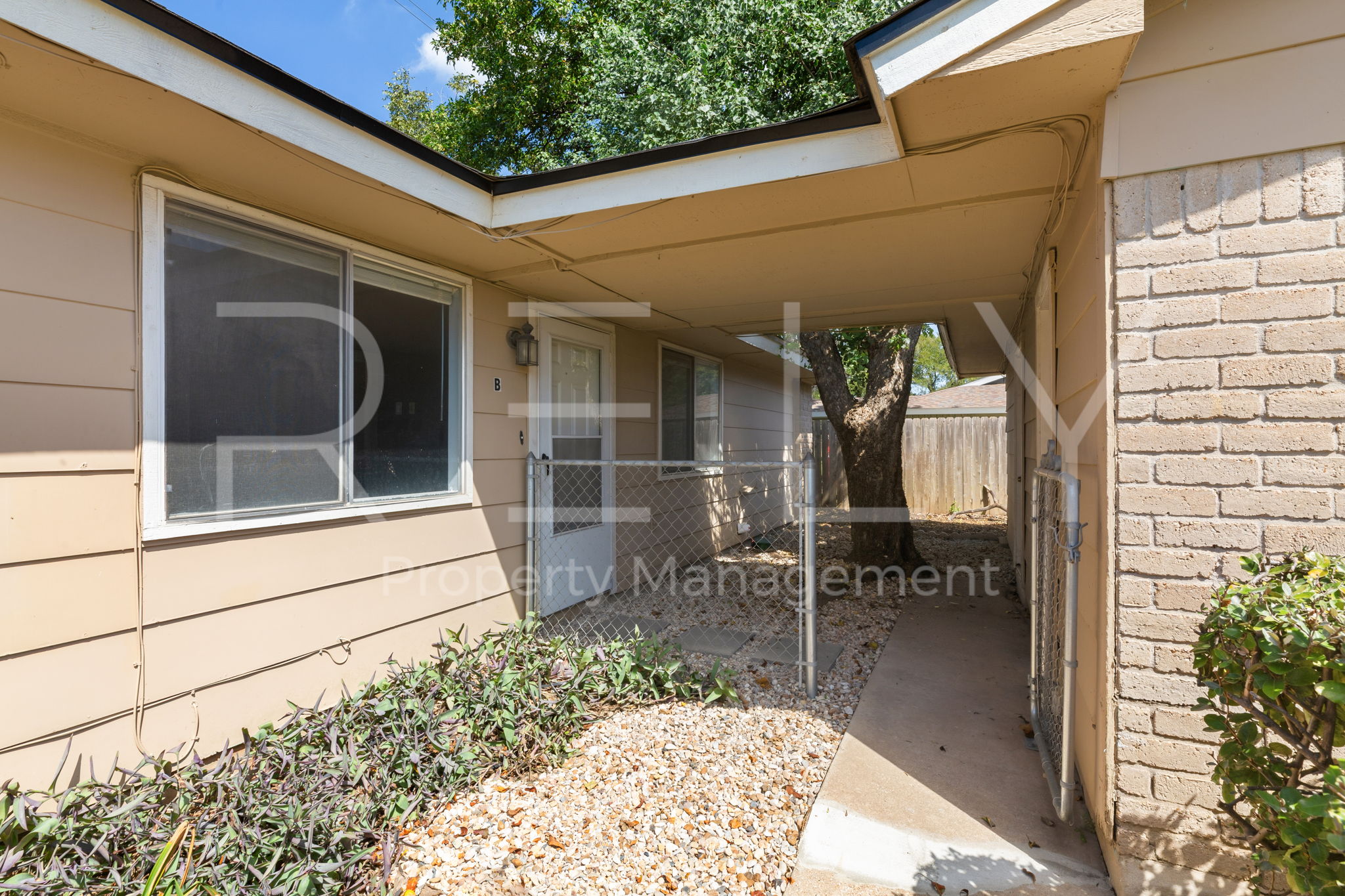 409 E Janis Drive #B, Georgetown, TX 78628 — photo 3