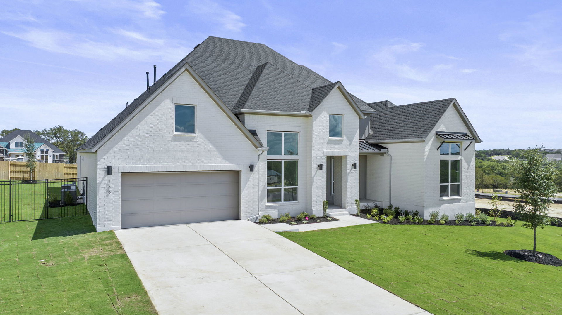 136 Dawn Dr — photo