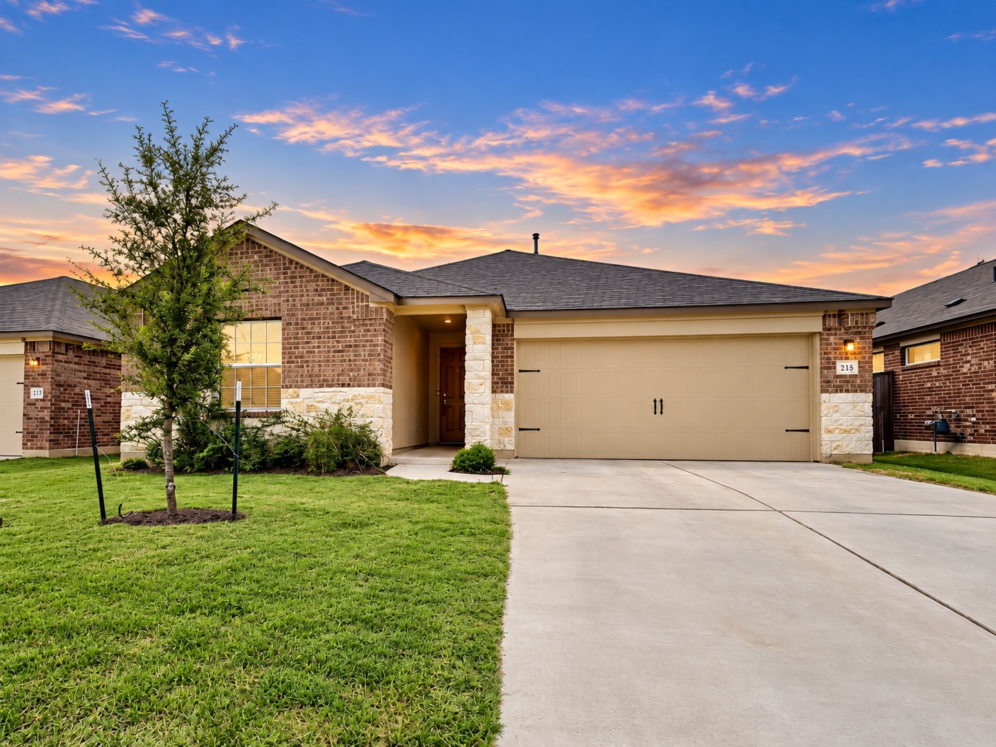 215 Magione Cir — photo