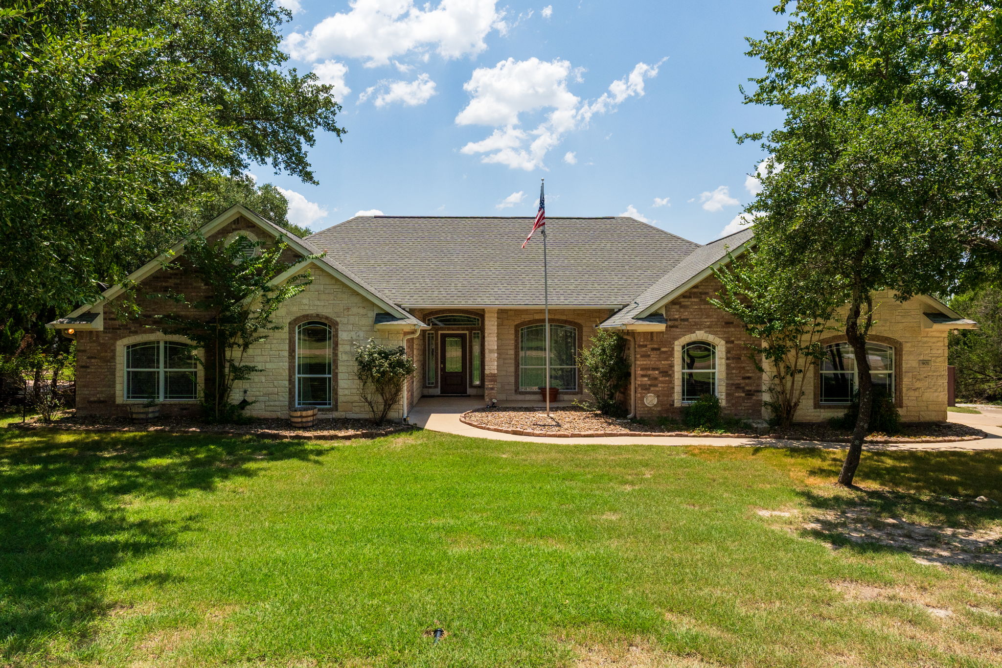 901 County Road 3150 — photo