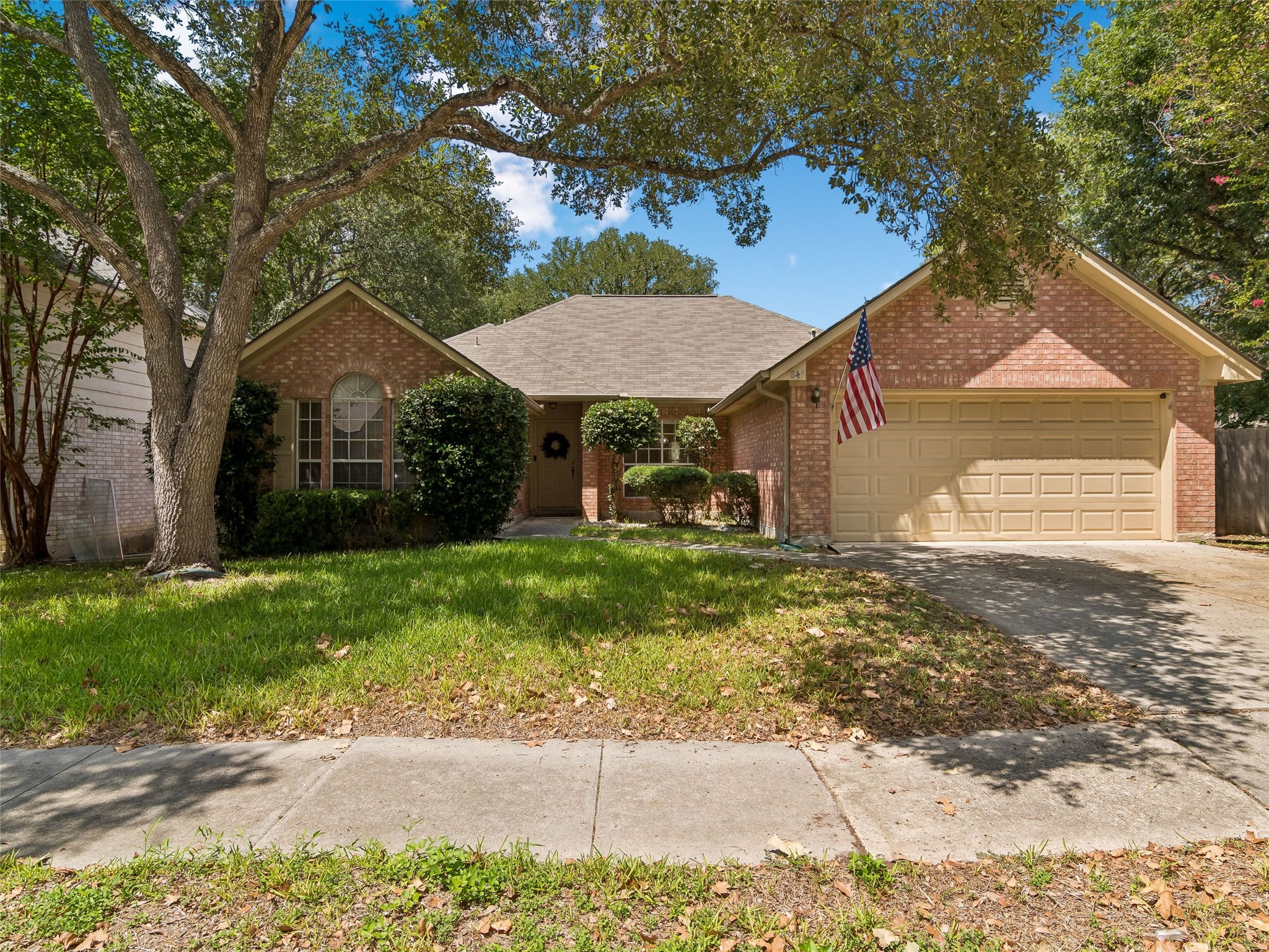841 Dimrock — photo