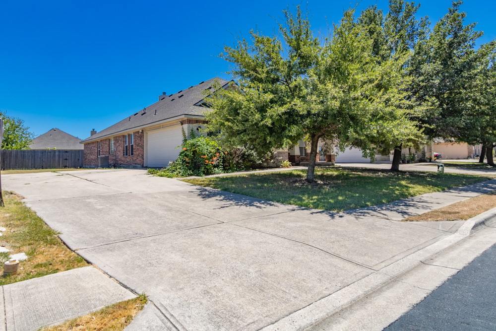 18745 Candace Loop — photo