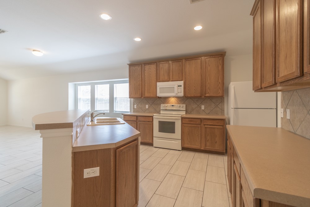 18745 Candace Loop, Pflugerville, TX 78660 — photo 2