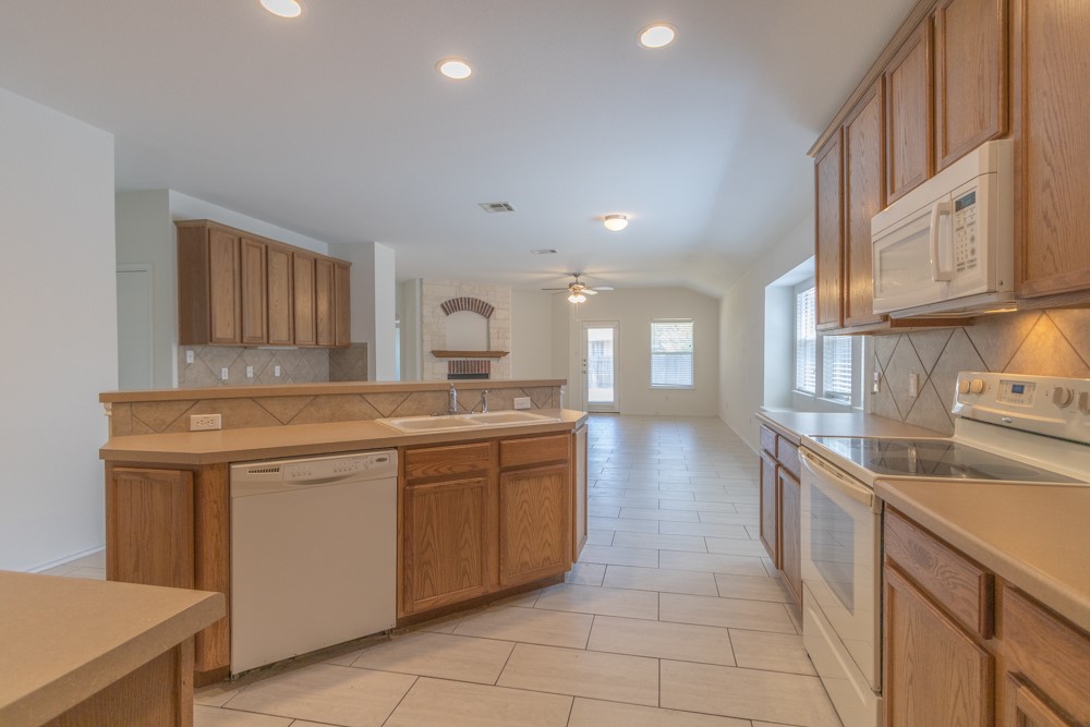 18745 Candace Loop, Pflugerville, TX 78660 — photo 3