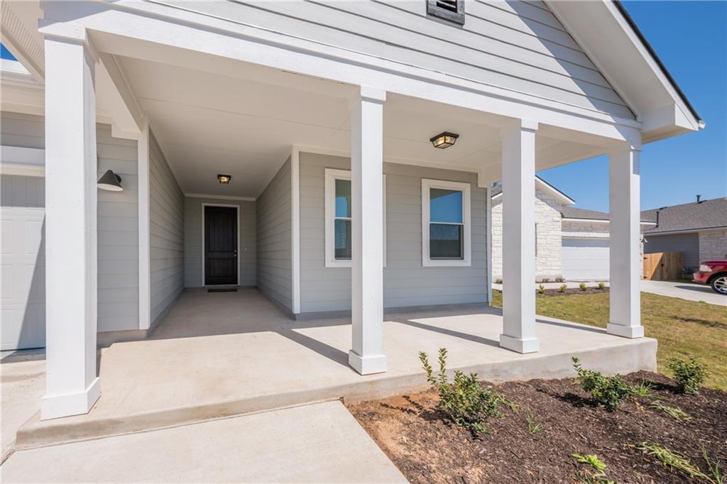 204 Cold Spring Loop, Bastrop, TX 78602 — photo 2