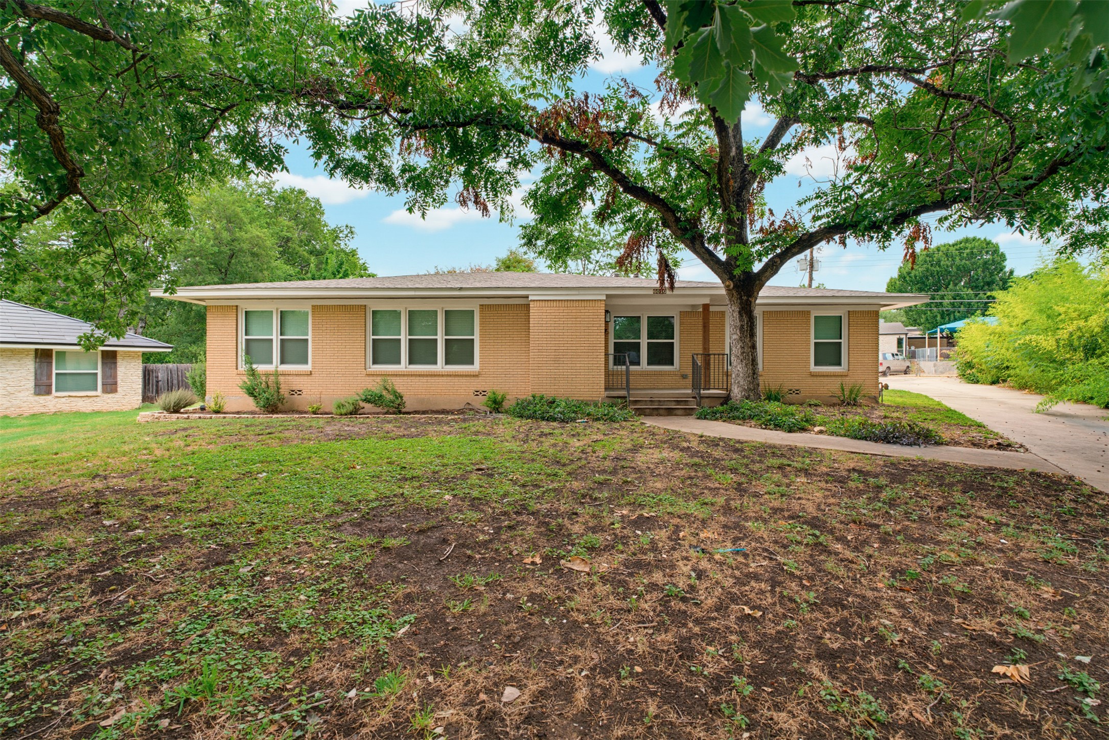 6010 Dunbury Dr — photo
